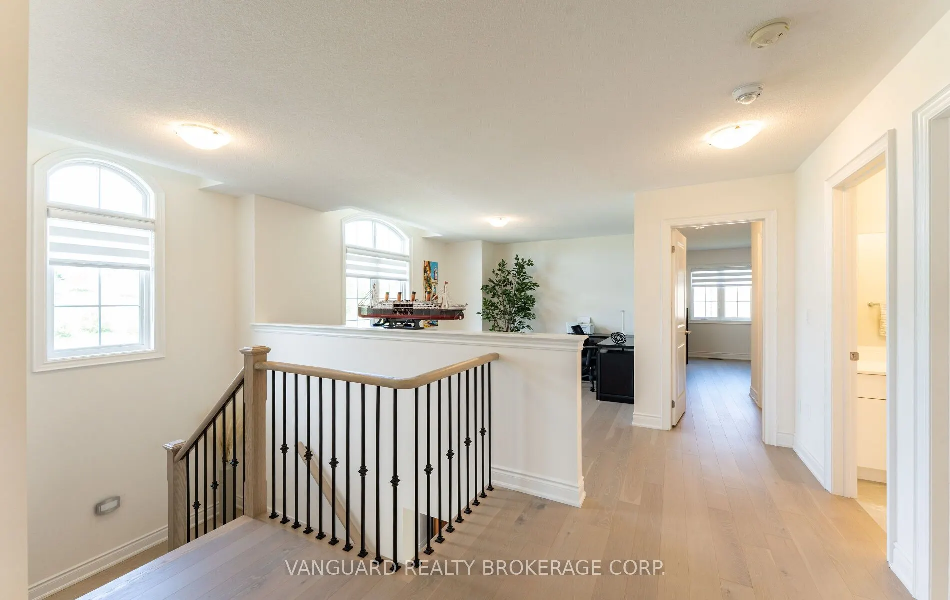 158 Scarlet Way