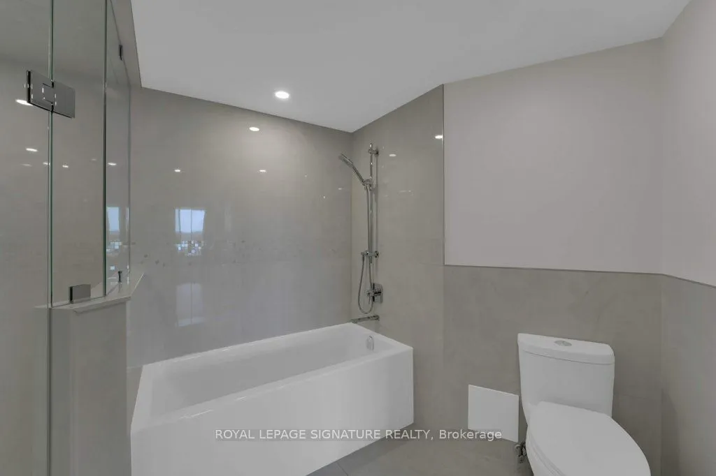 22 Clarissa Drive #1404