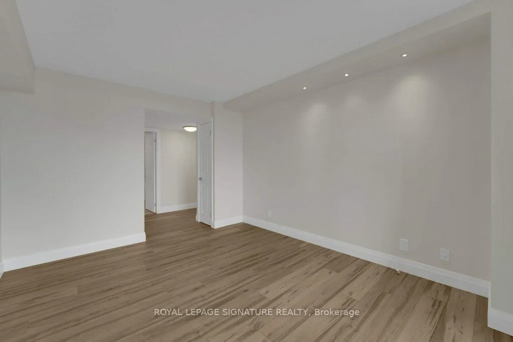 22 Clarissa Drive #1404