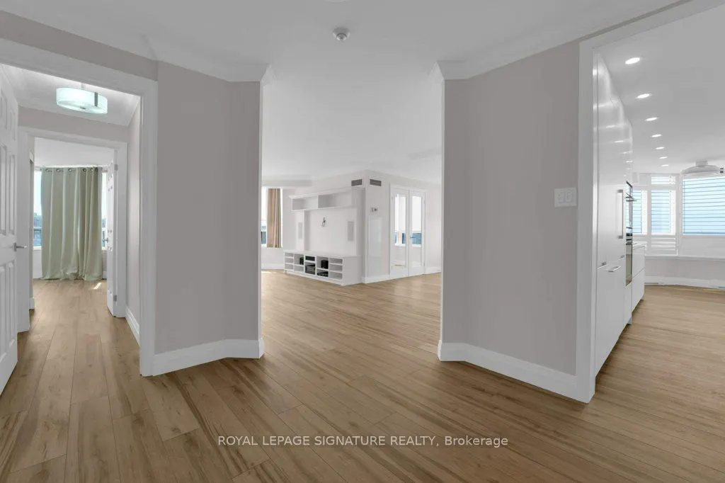 22 Clarissa Drive #1404