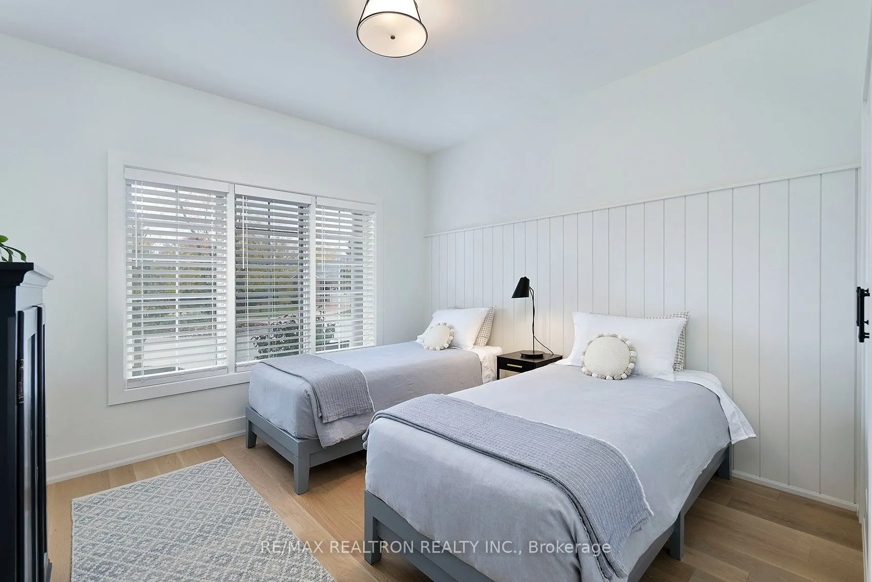 26 Hagen Hollow