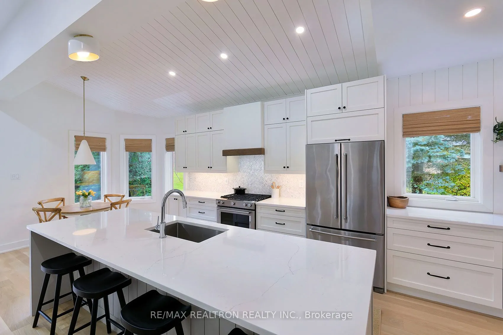 26 Hagen Hollow
