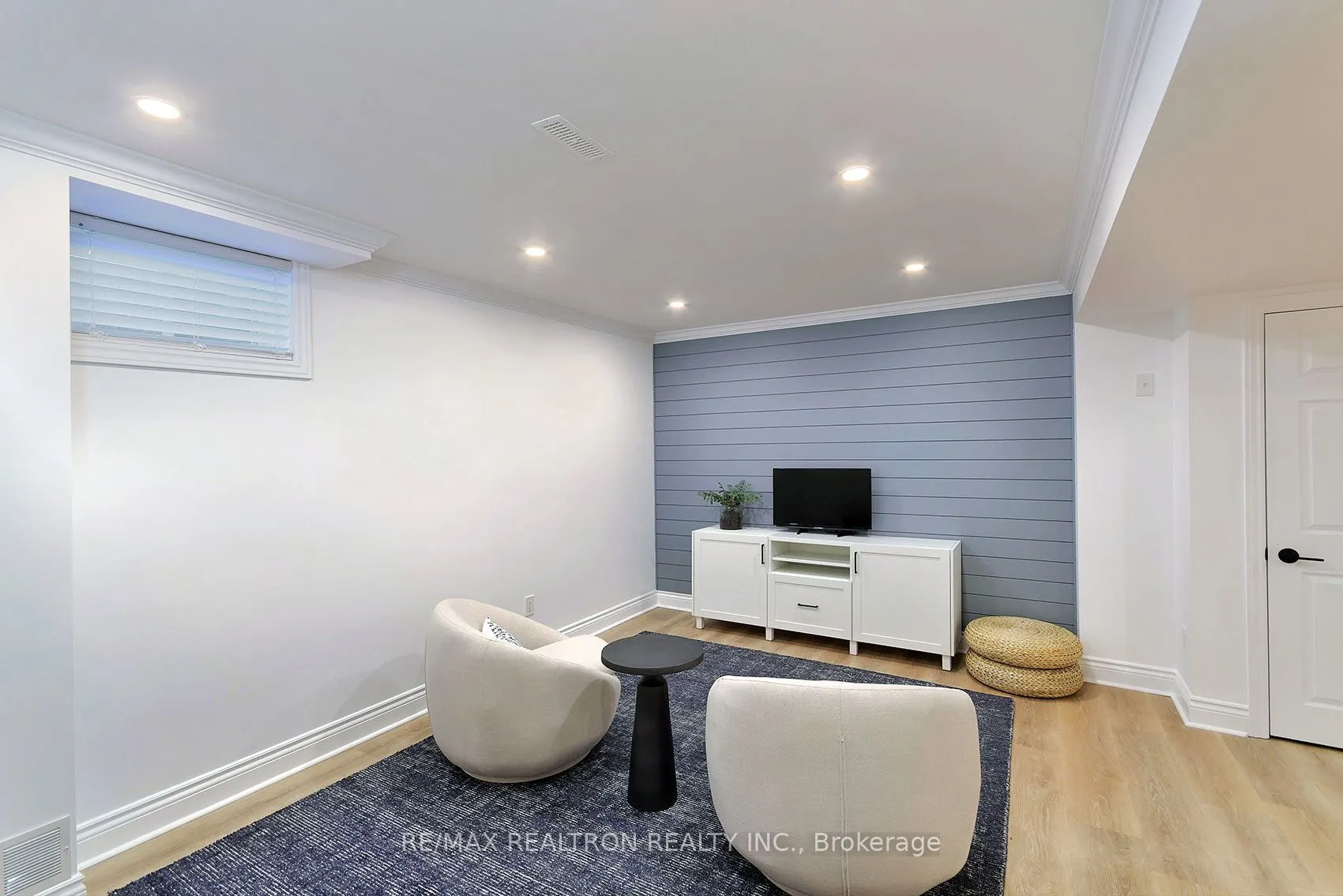26 Hagen Hollow