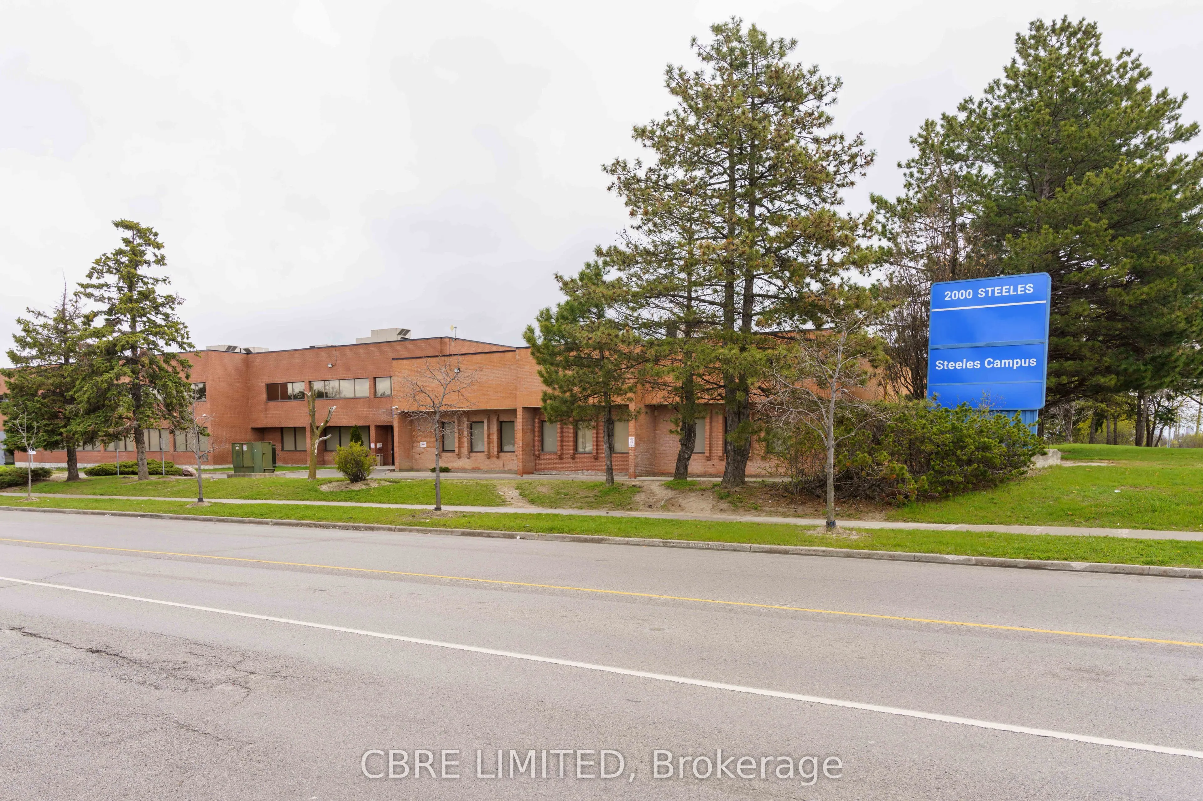 2000 Steeles Avenue W