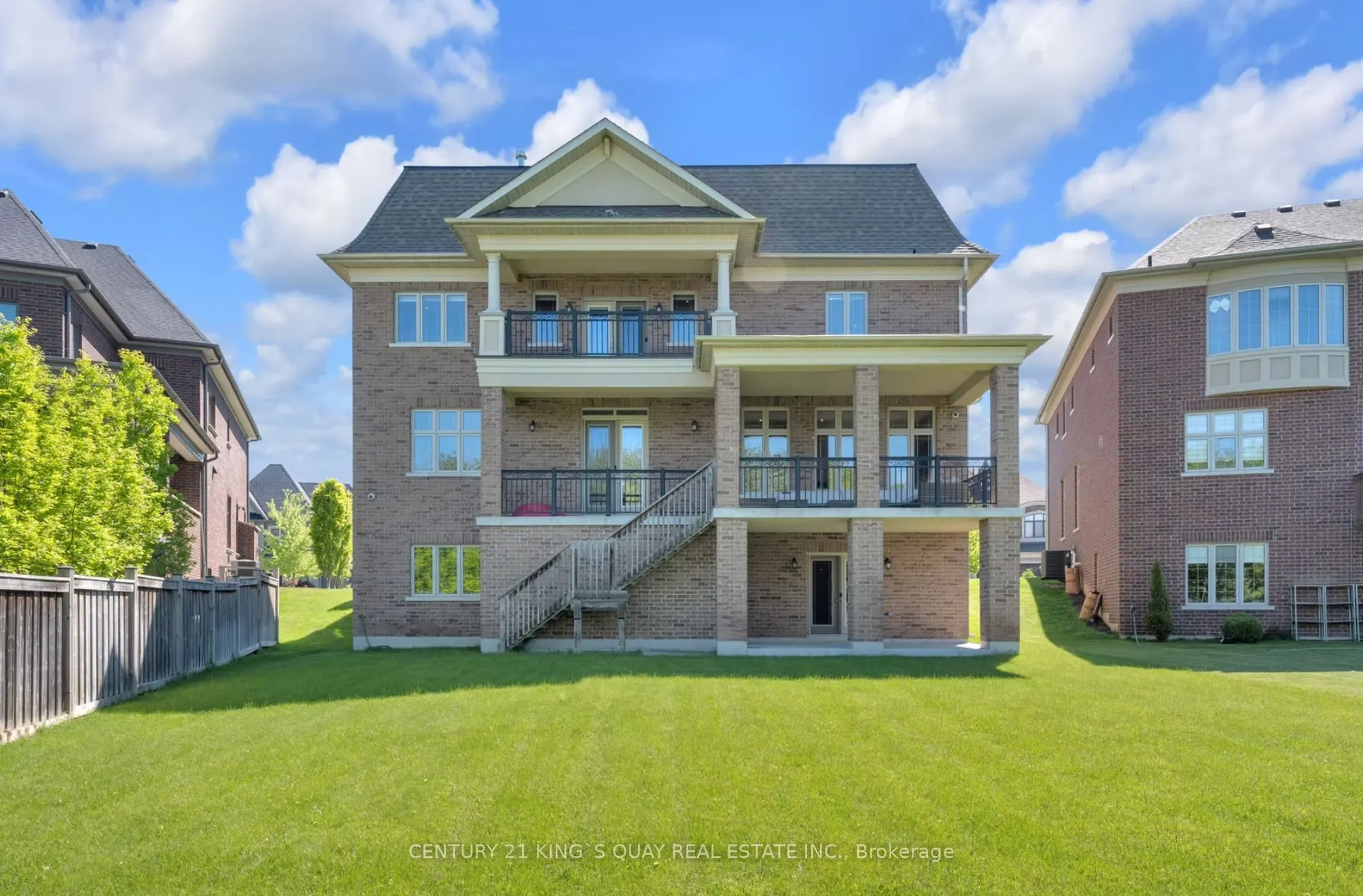 32 Hogan Court