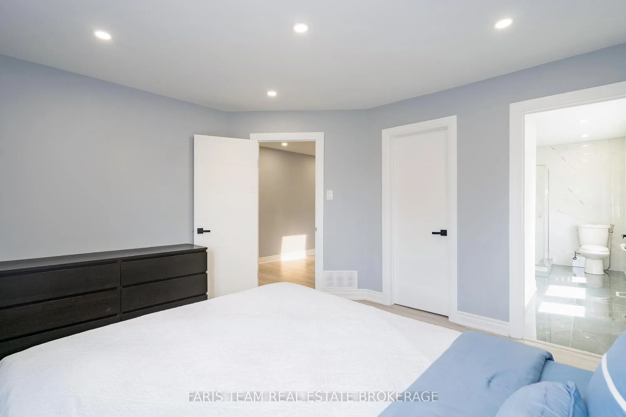 7 Golfview Boulevard