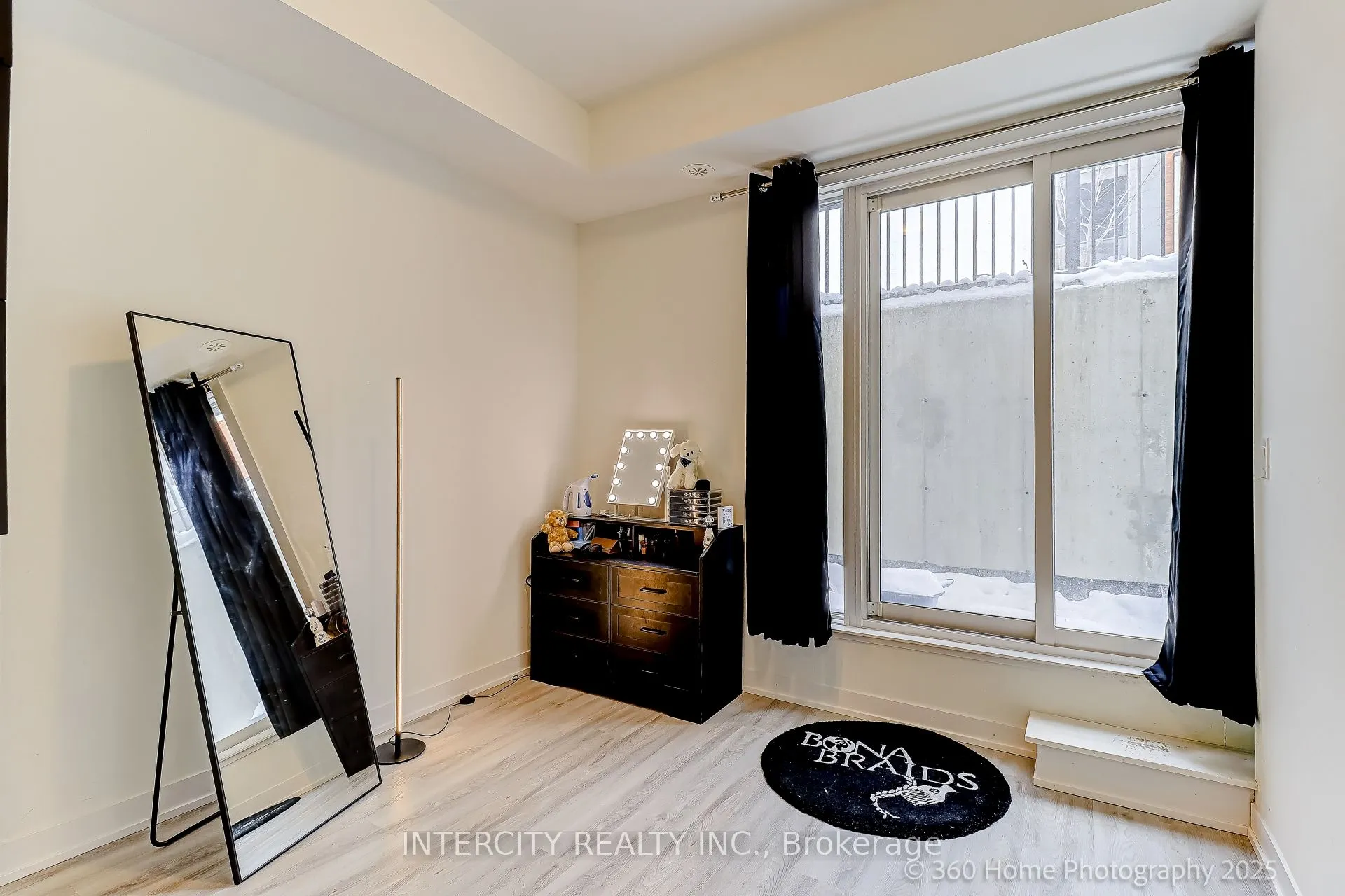 11 David Eyer Road #1504