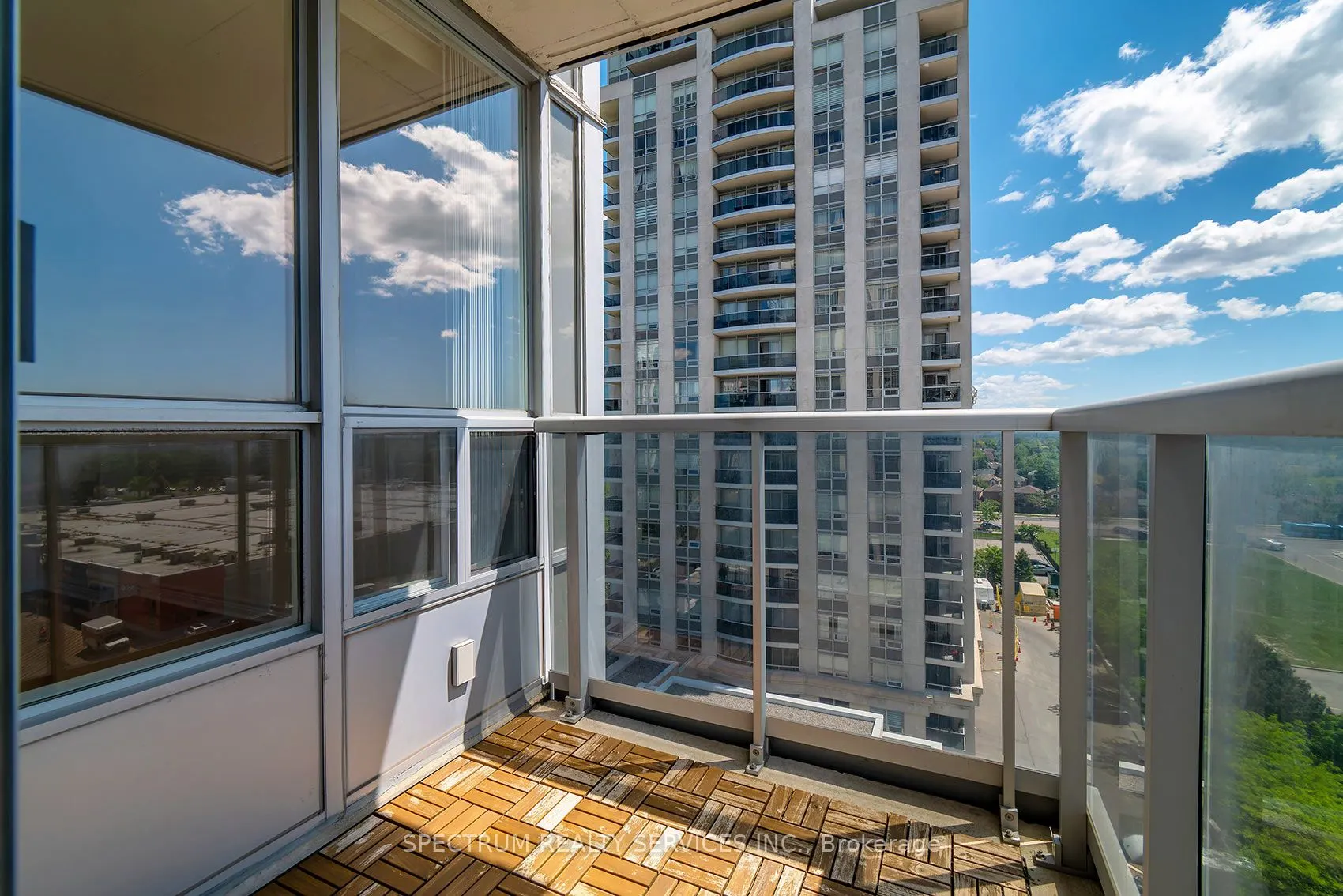 15 North Park Road #904