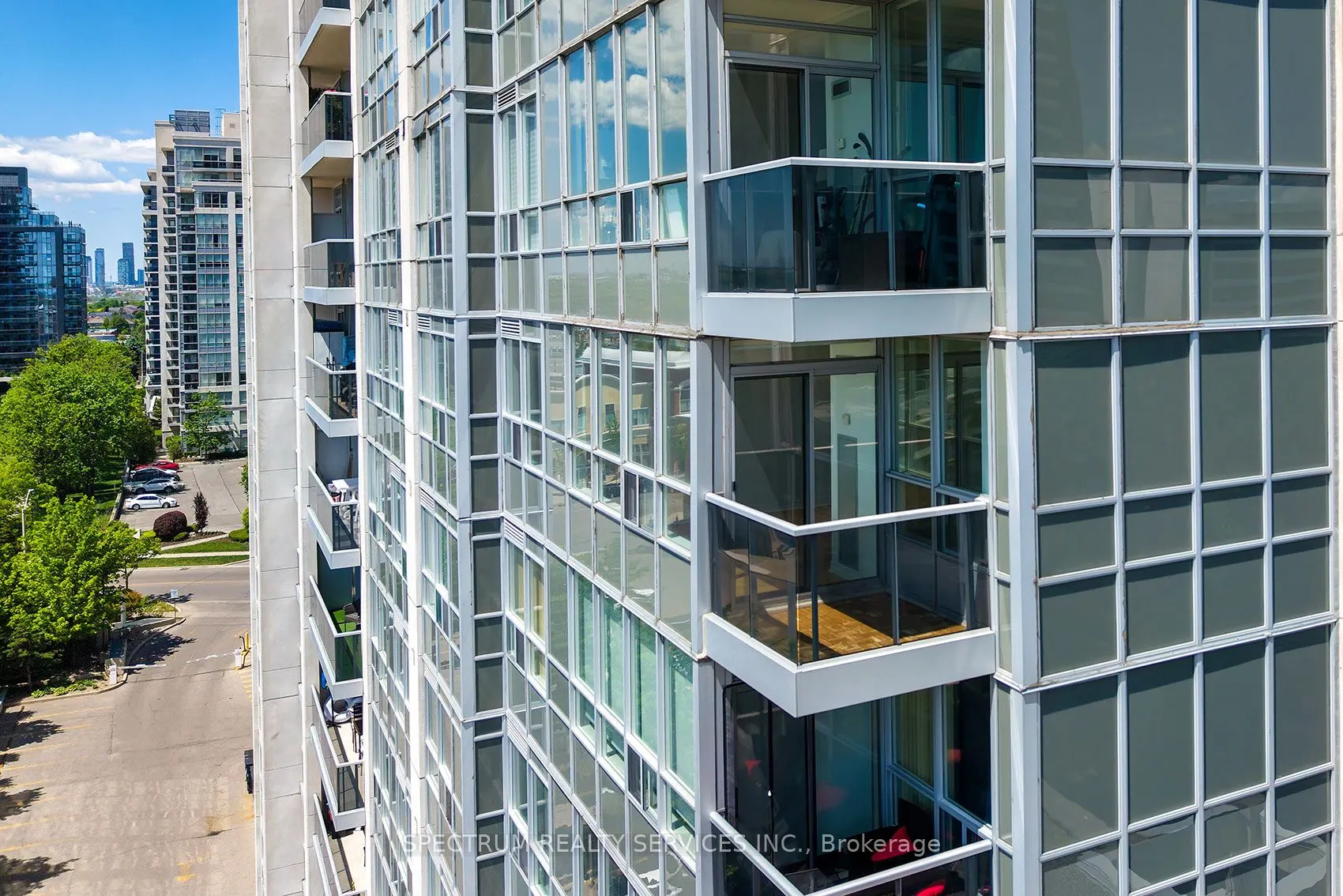 15 North Park Road #904