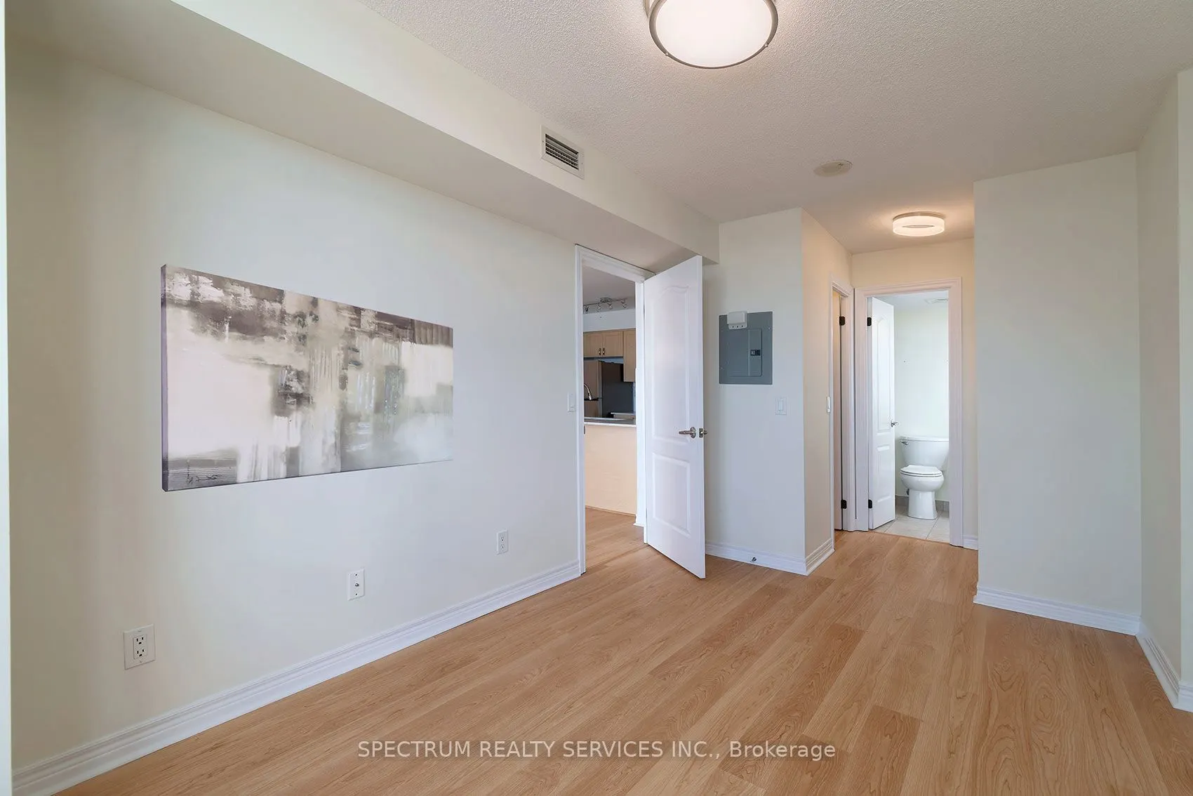 15 North Park Road #904