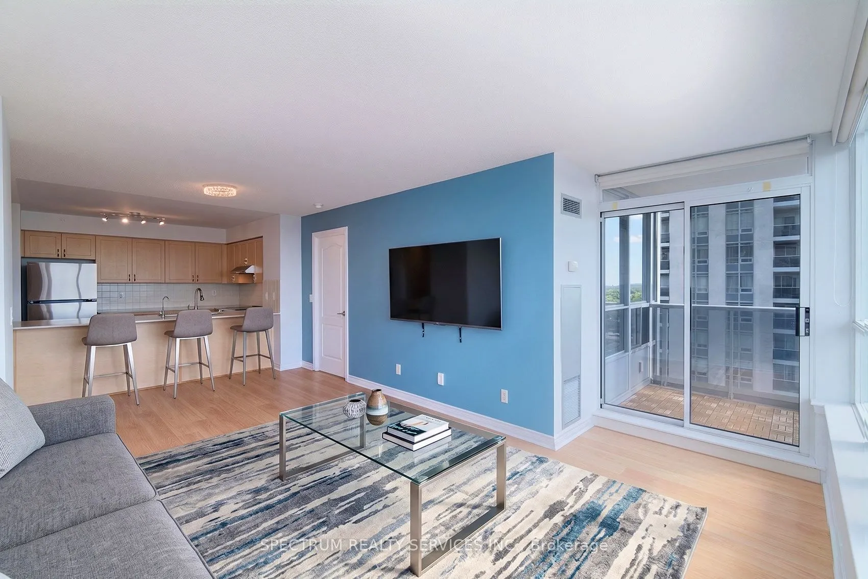 15 North Park Road #904