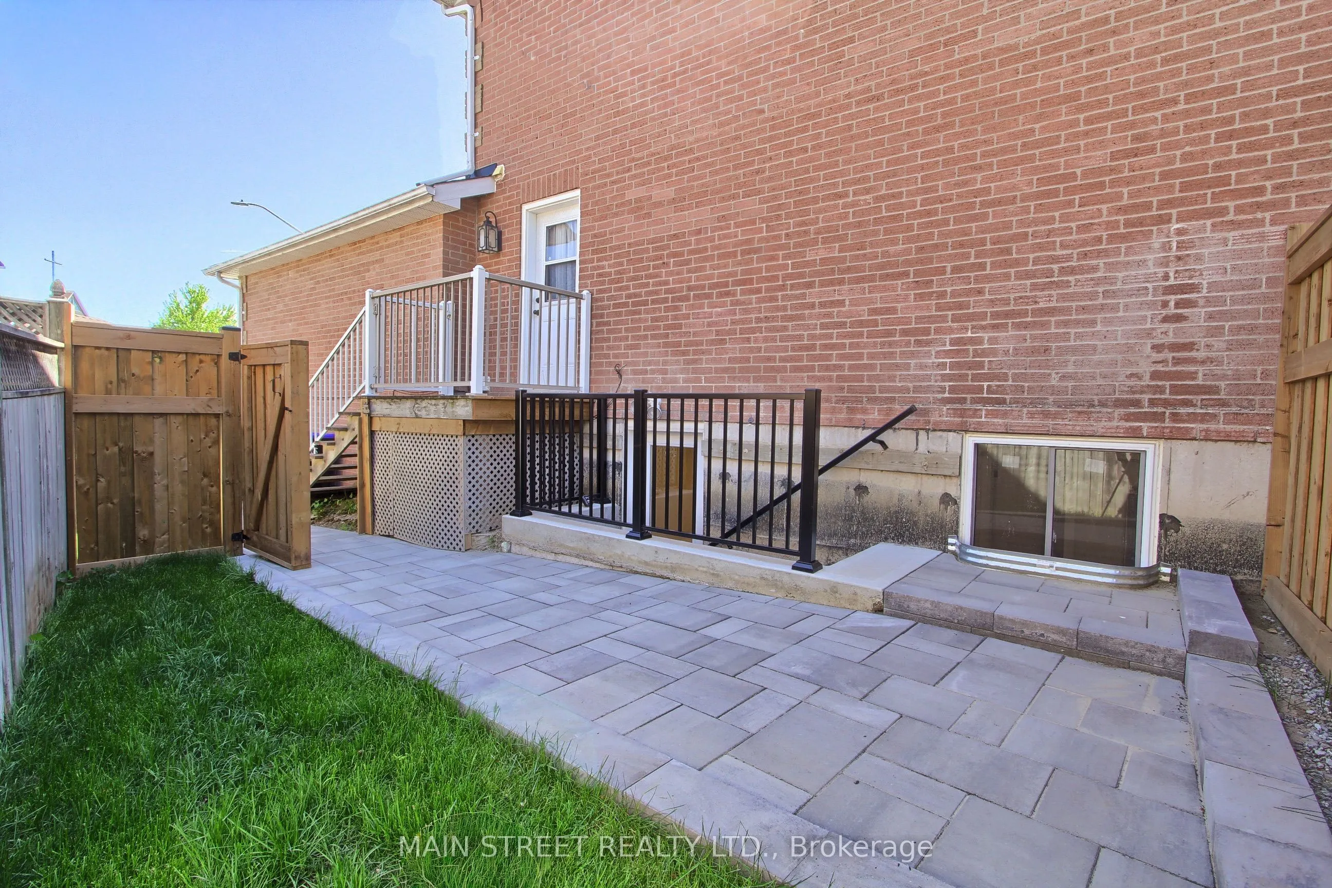 4 Carrington Place #B