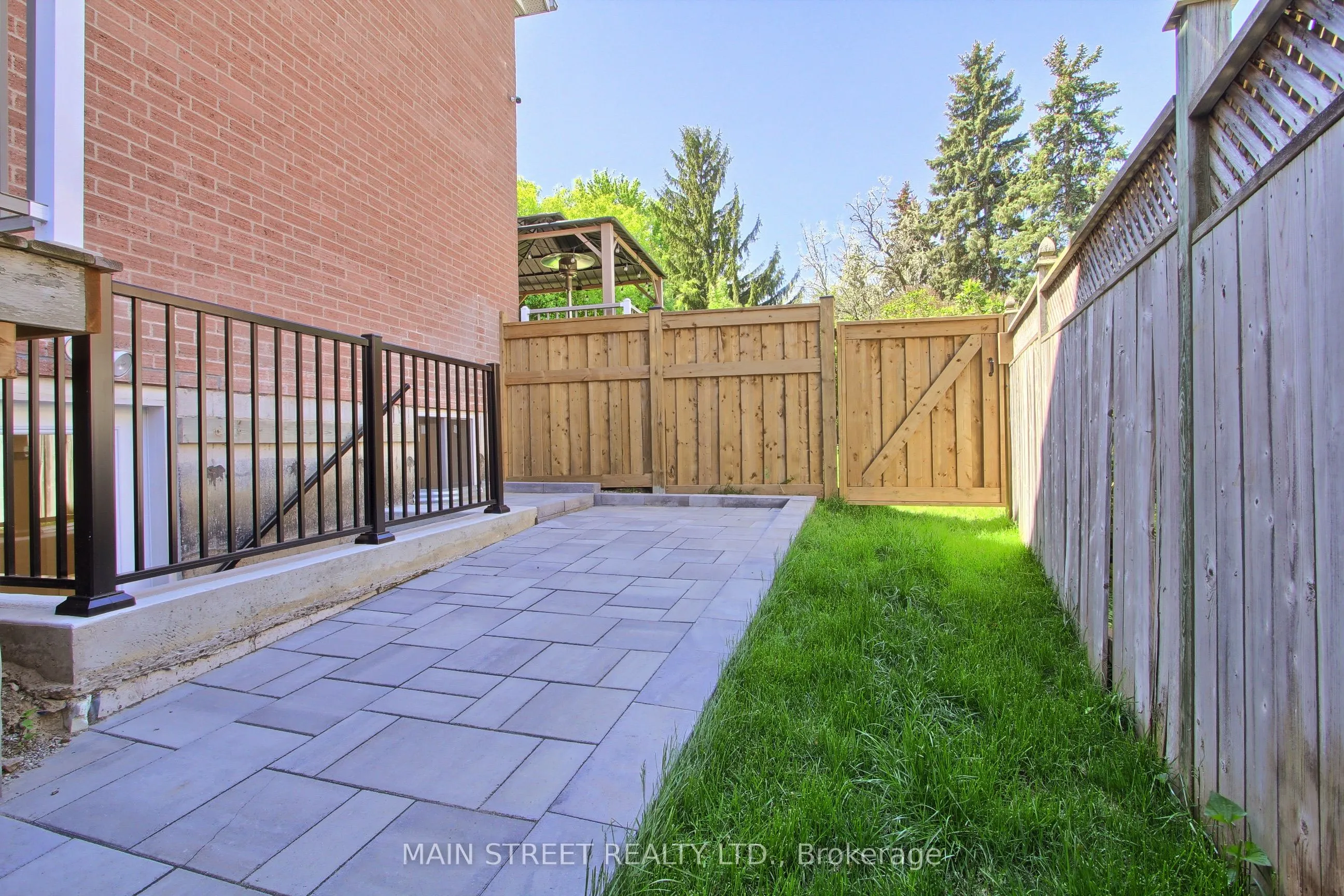 4 Carrington Place #B