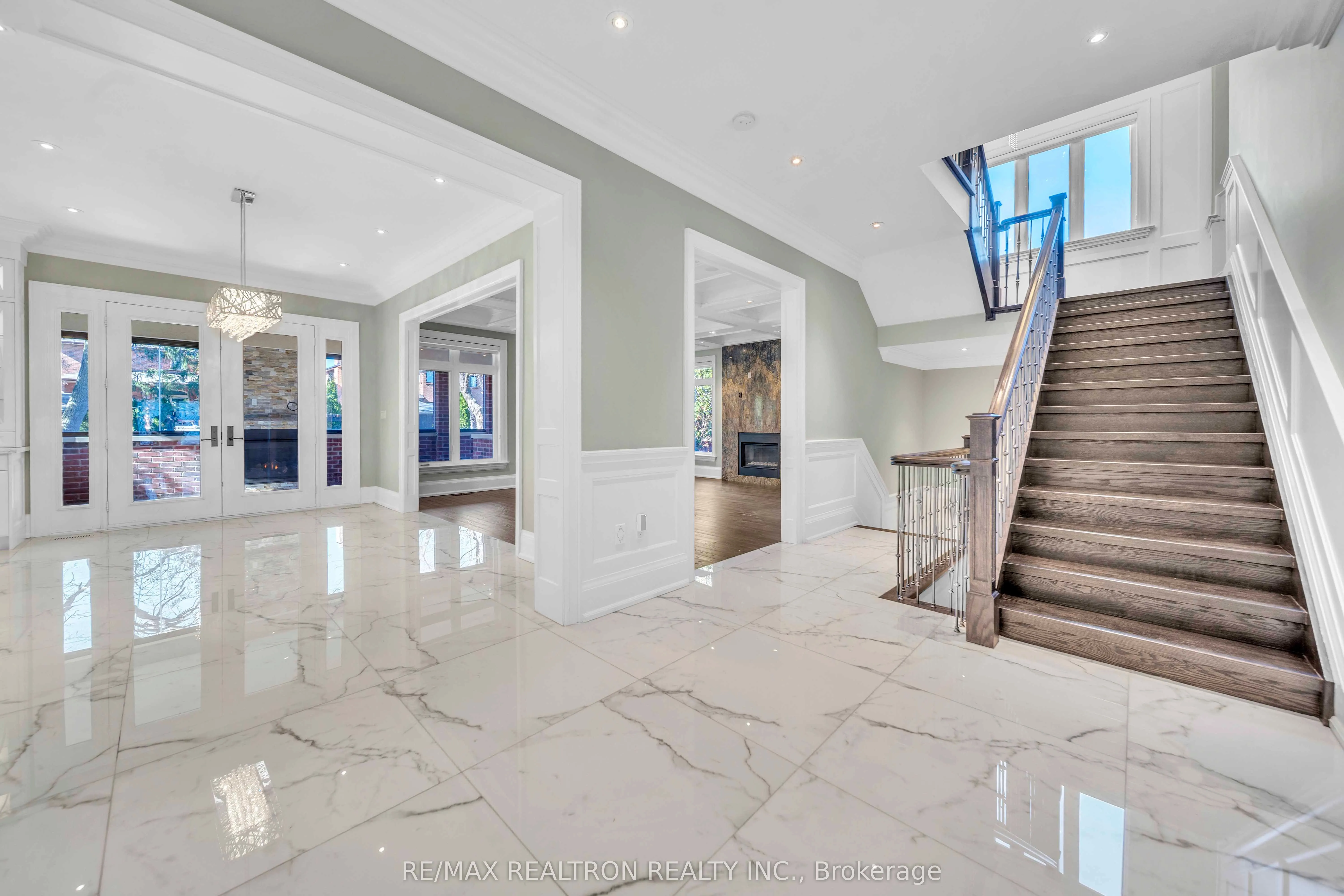 74 Yongehurst Road