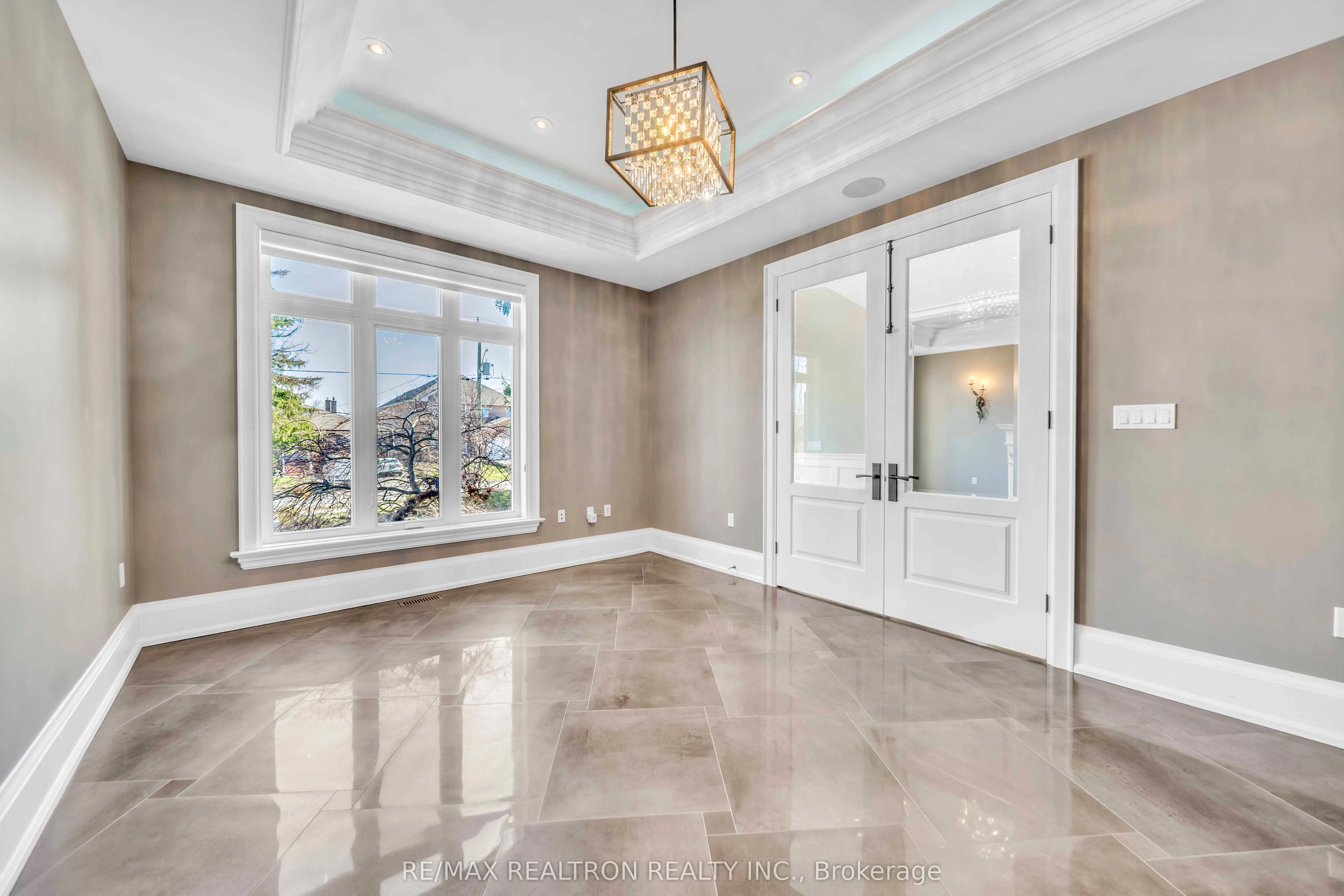 74 Yongehurst Road