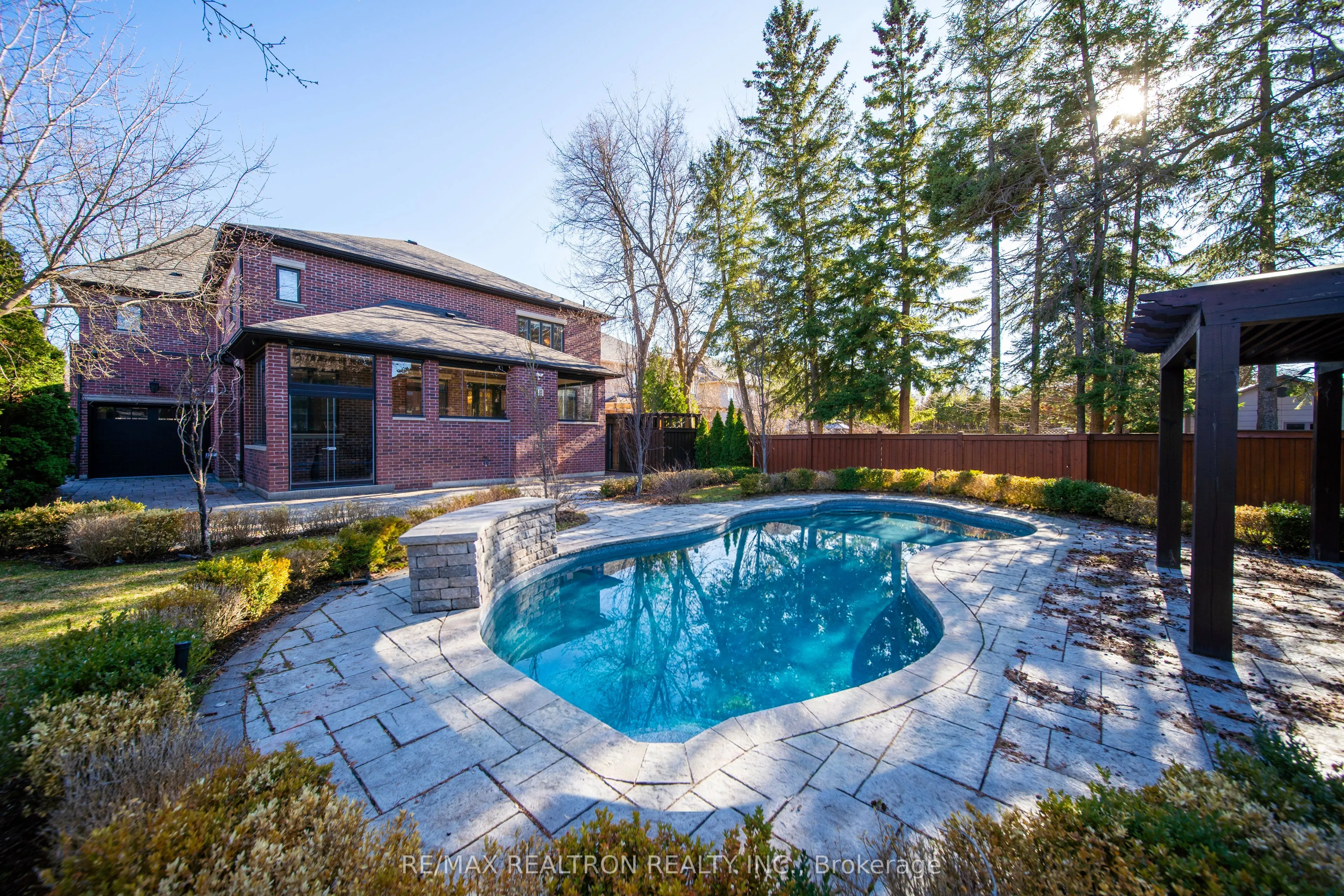 74 Yongehurst Road
