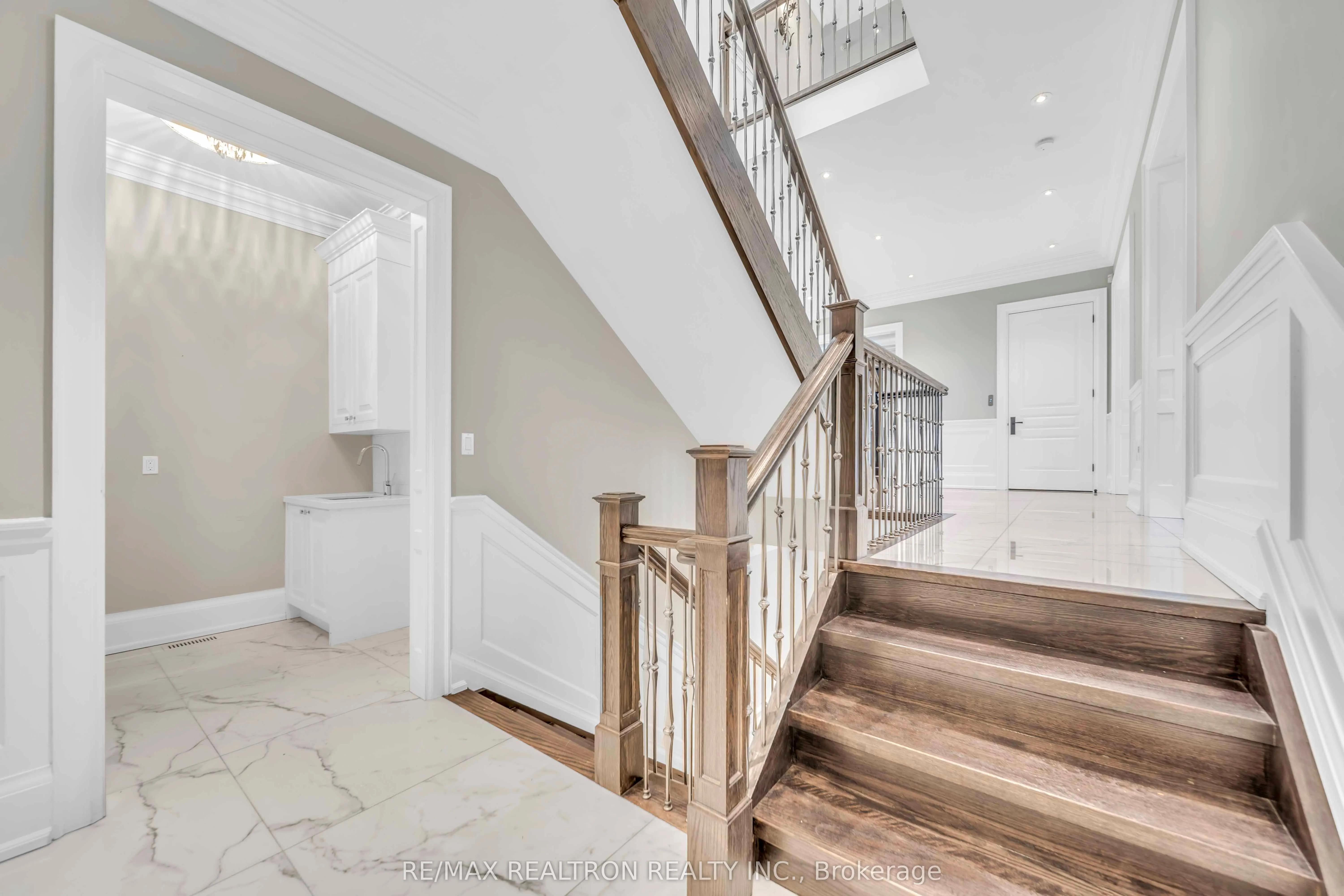 74 Yongehurst Road