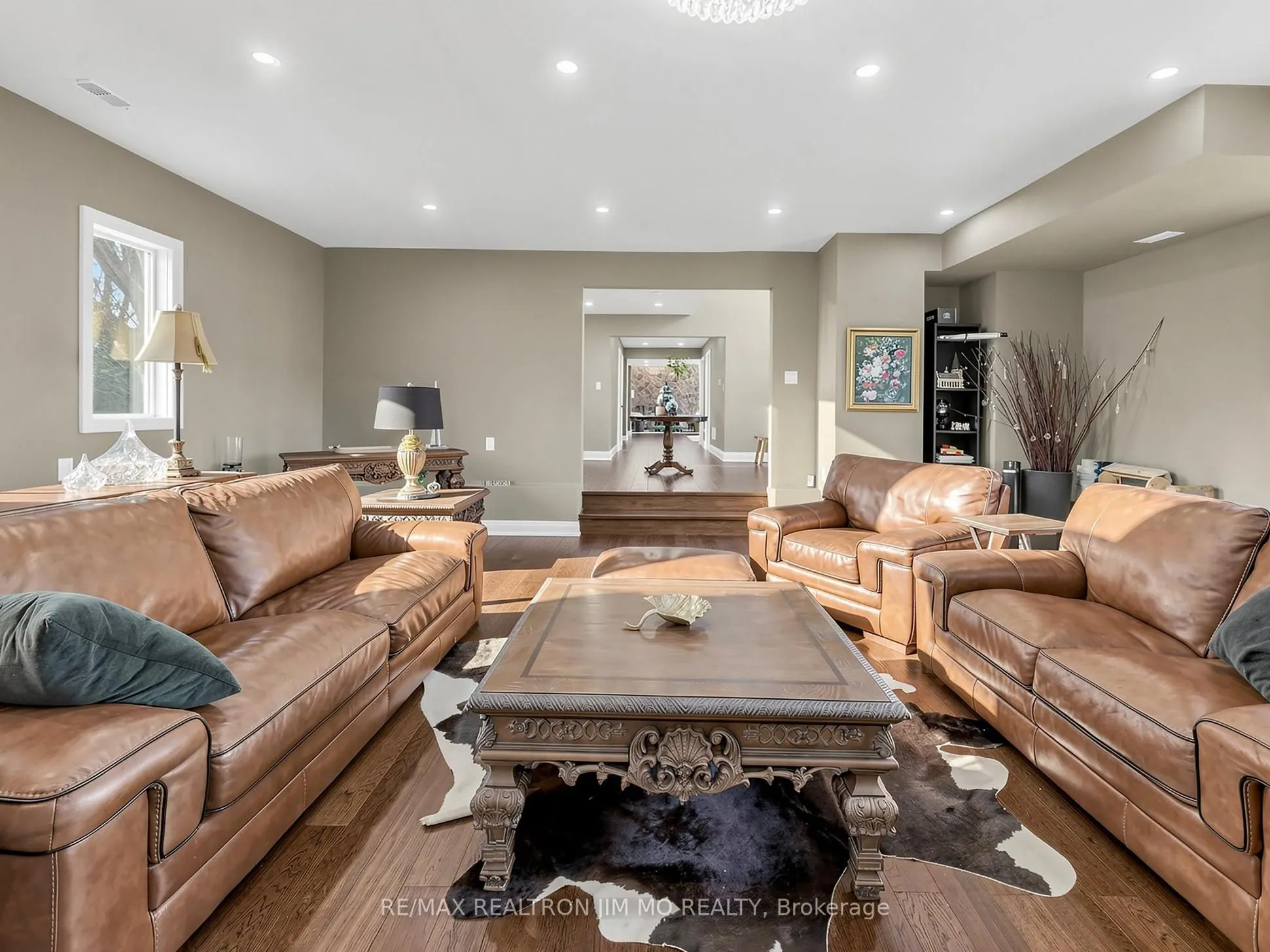 1785 Davis Drive W