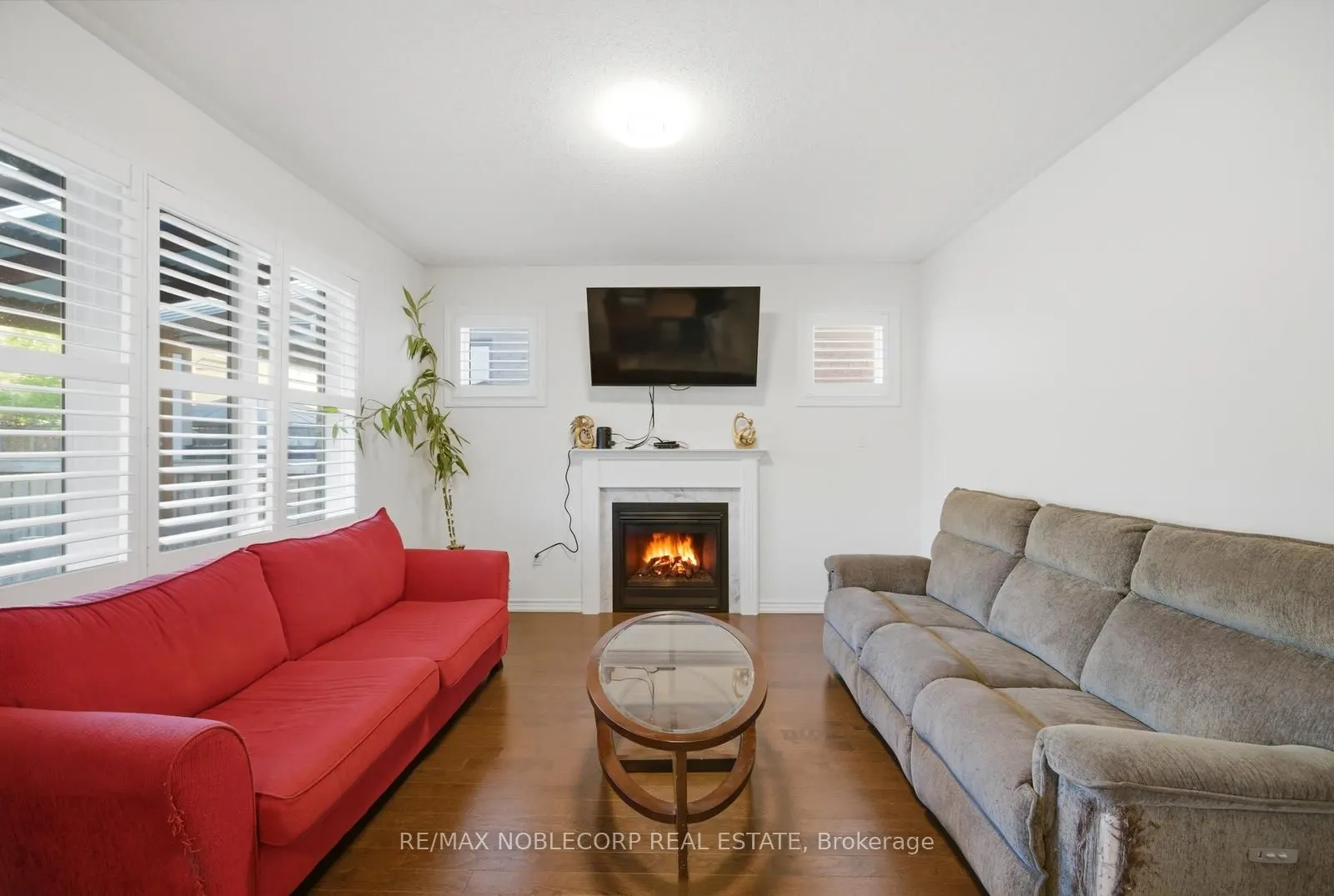 15 Gould Crescent