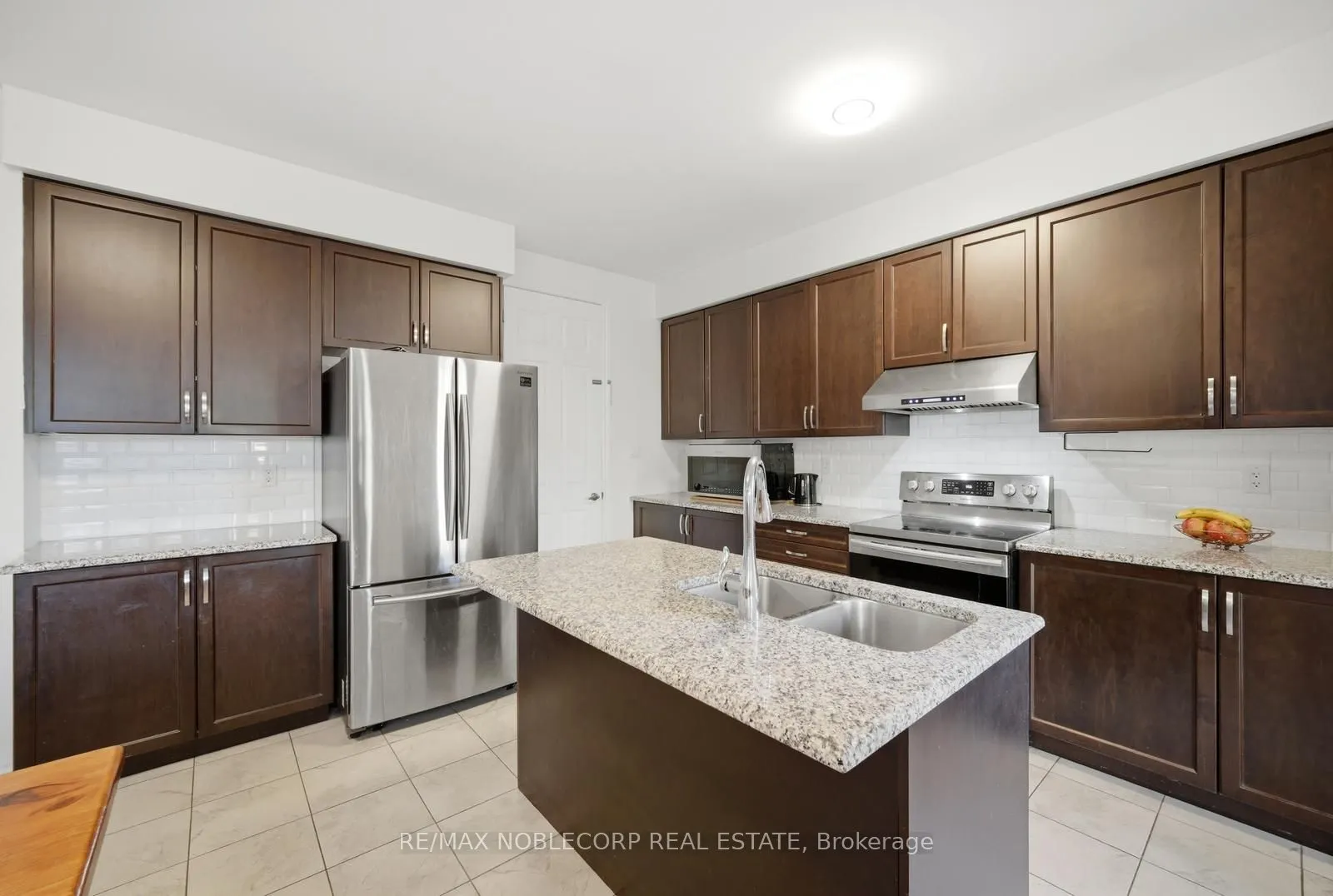 15 Gould Crescent
