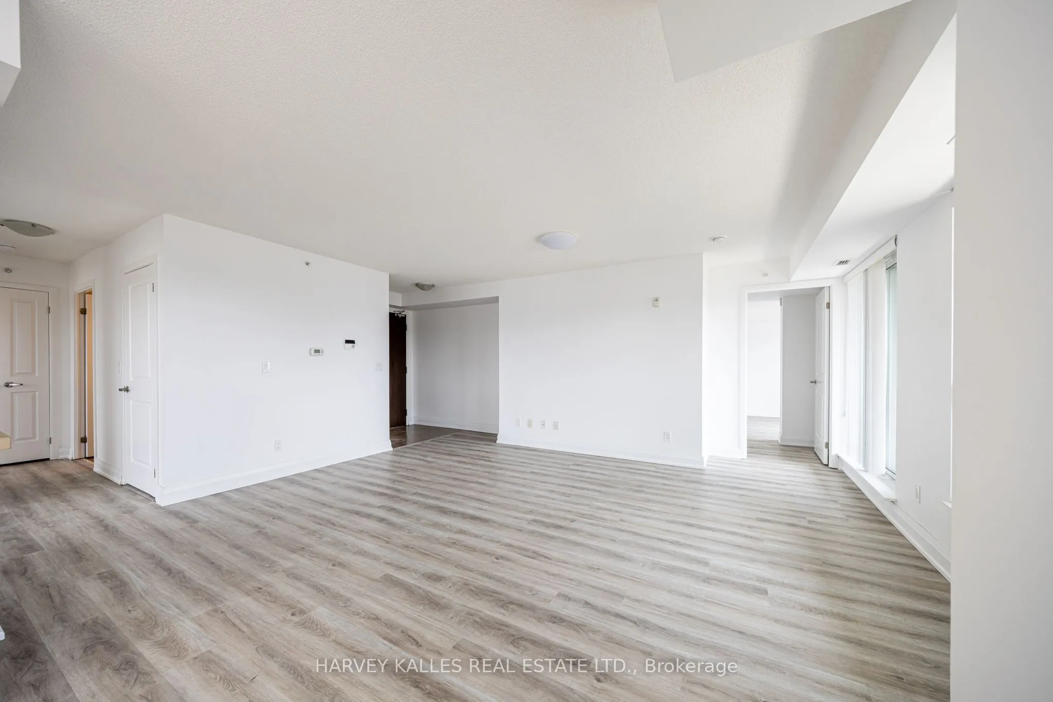 75 Norman Bethune Avenue #317
