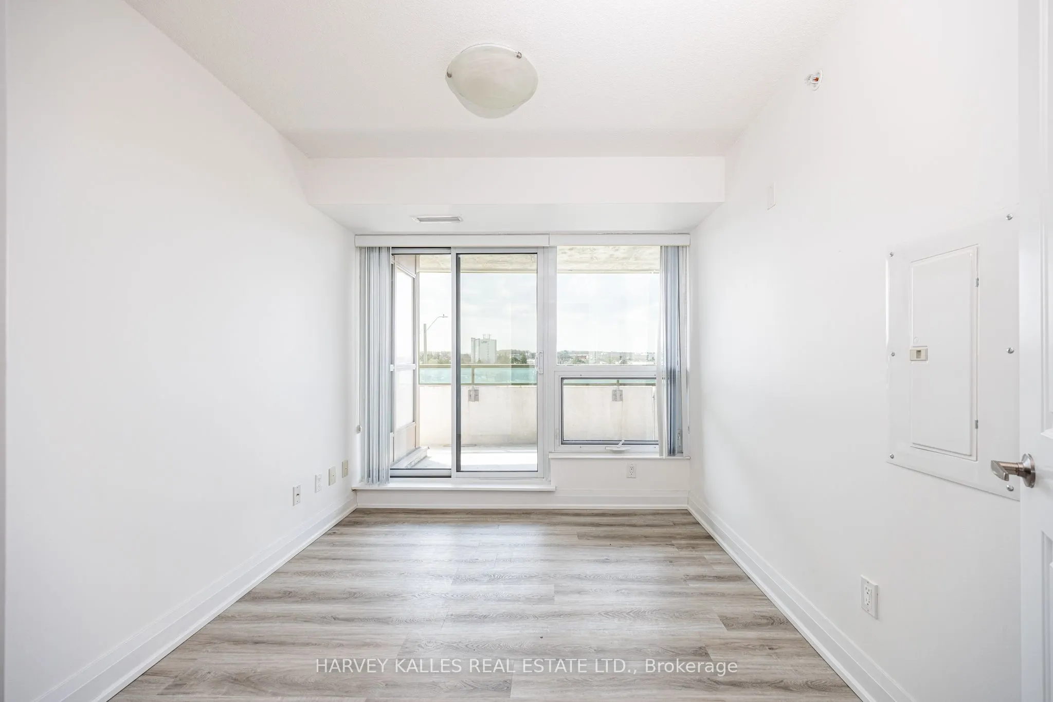 75 Norman Bethune Avenue #317