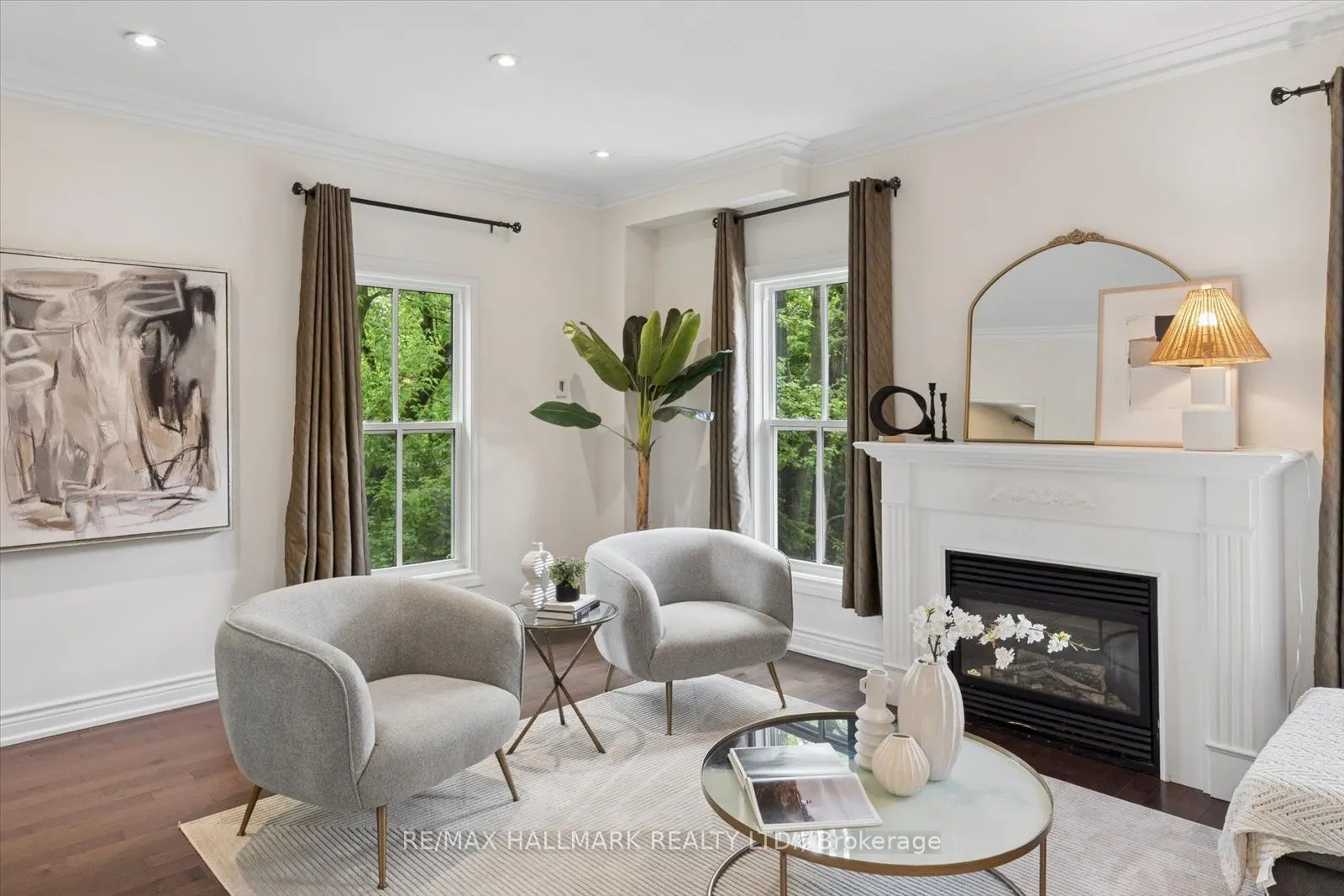 13 E J Lennox Way #1