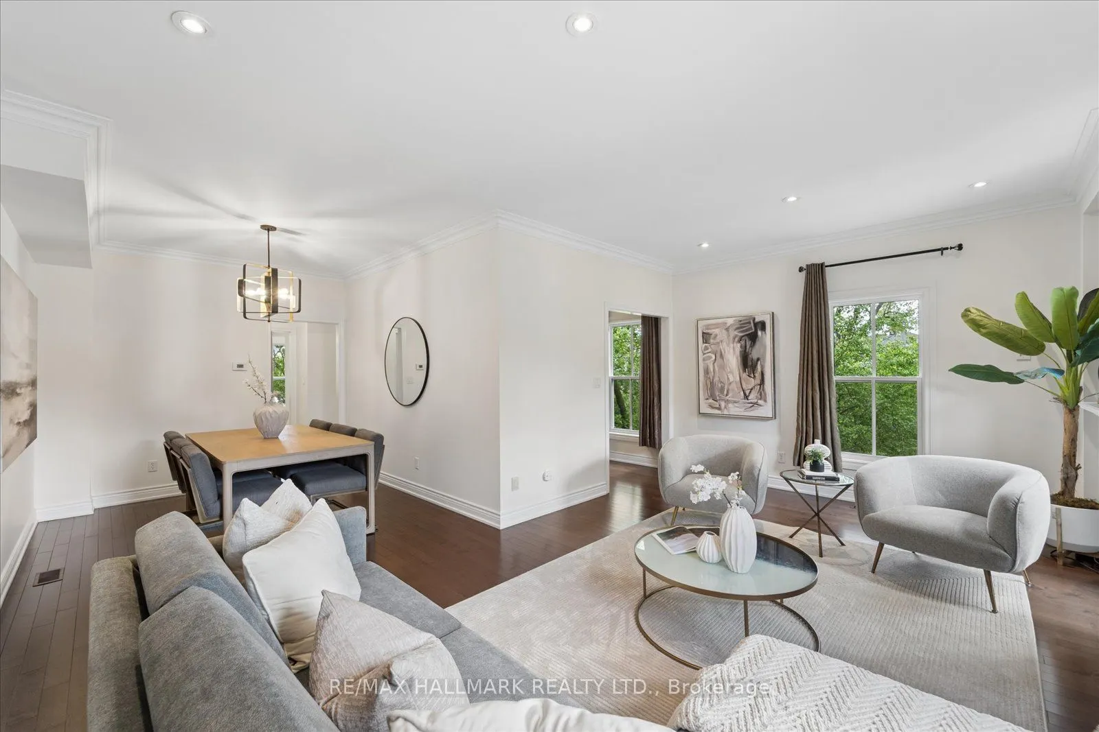 13 E J Lennox Way #1