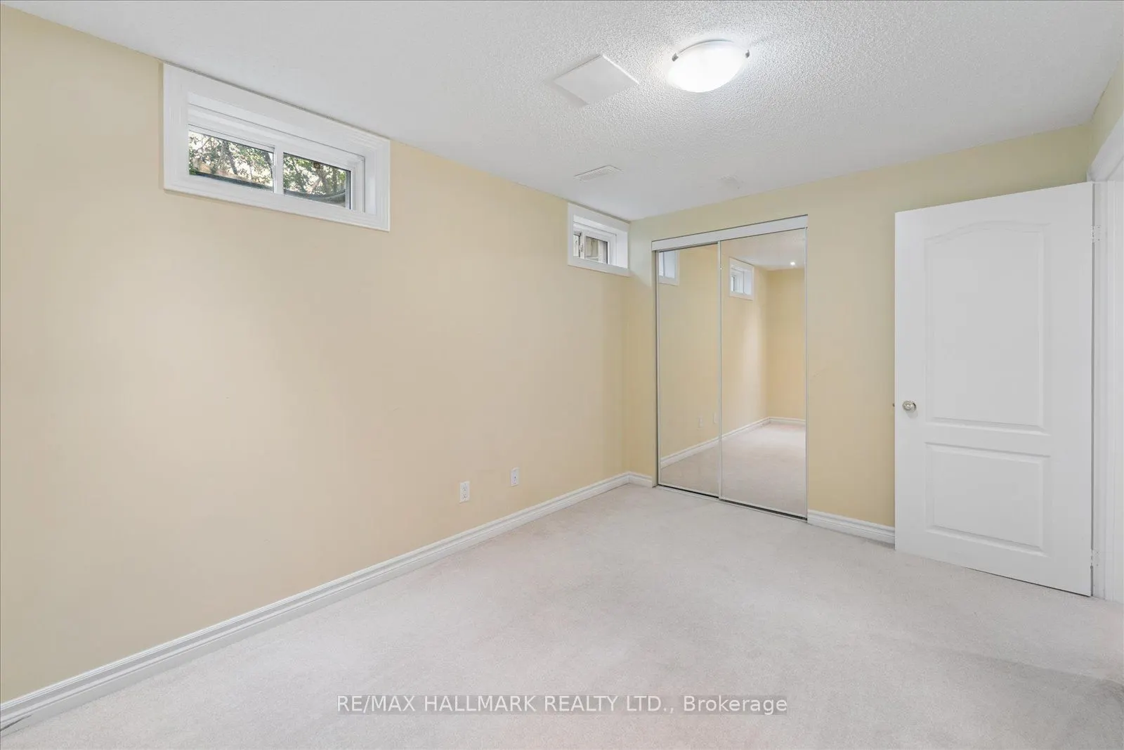 13 E J Lennox Way #1