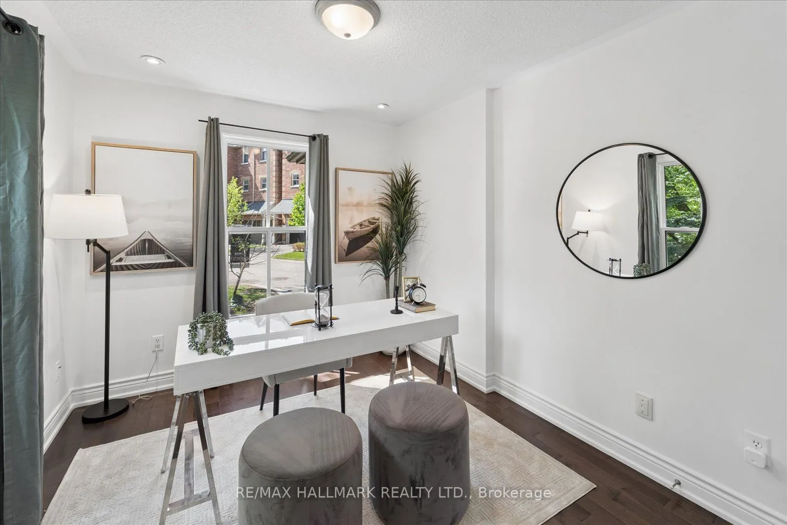 13 E J Lennox Way #1