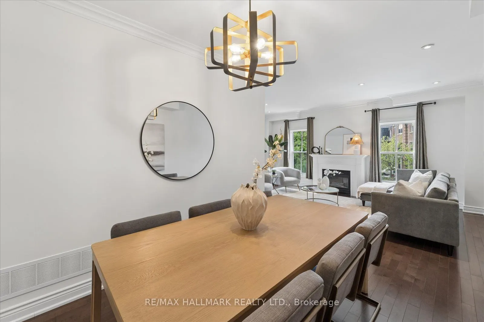 13 E J Lennox Way #1