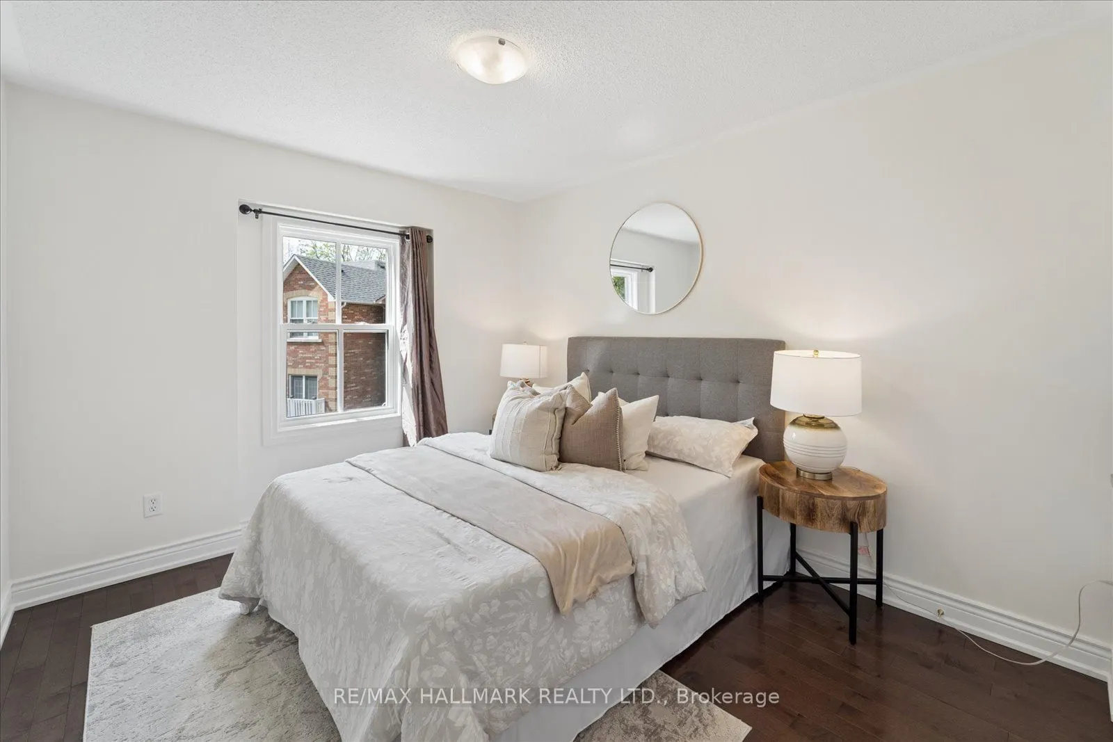 13 E J Lennox Way #1