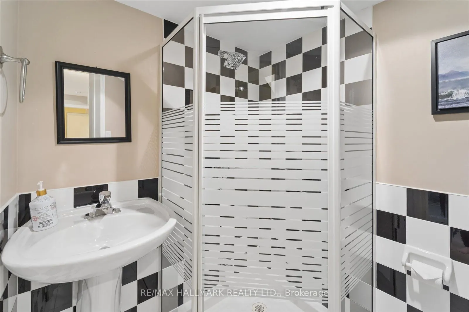 13 E J Lennox Way #1