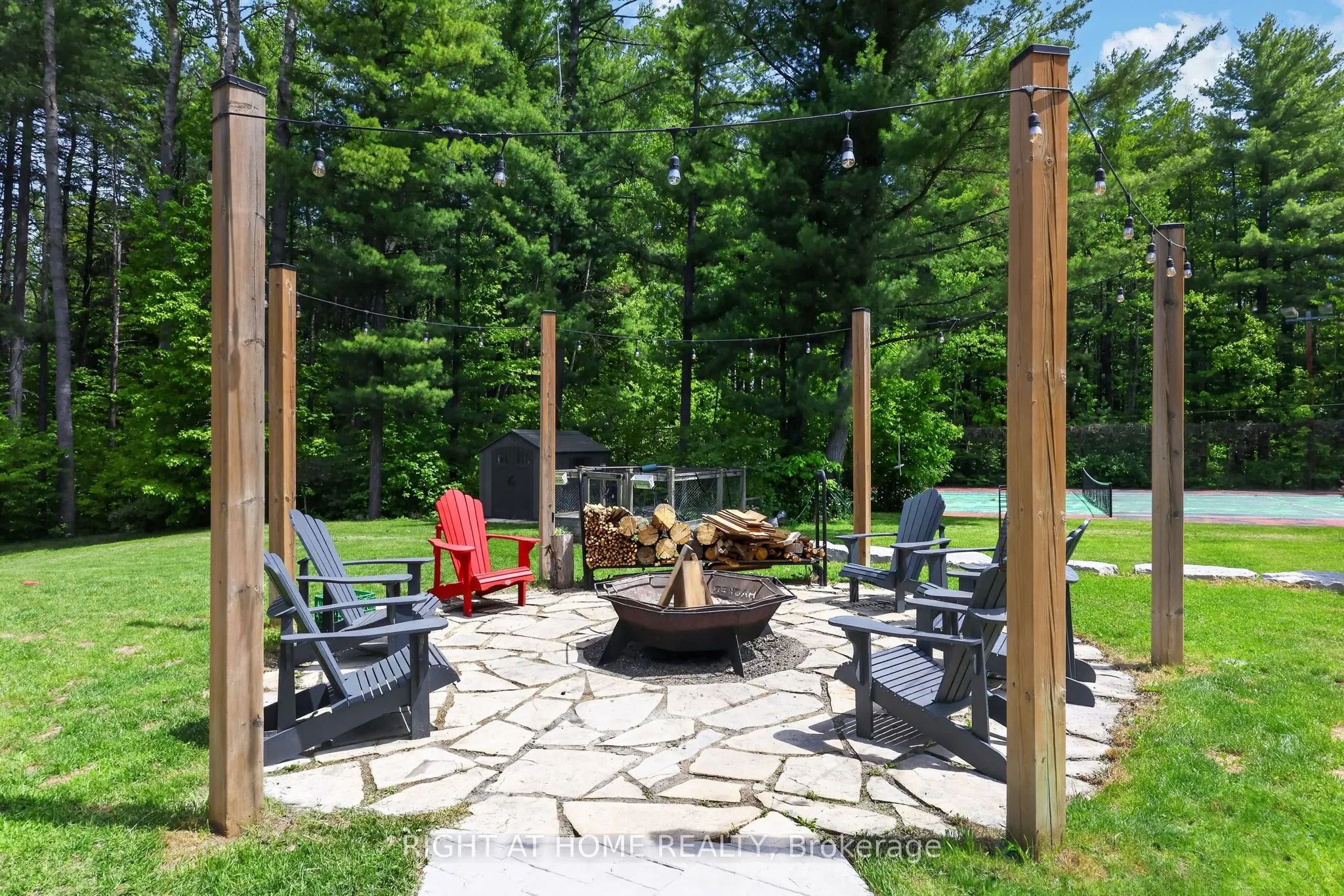16 Woodland Heights Drive