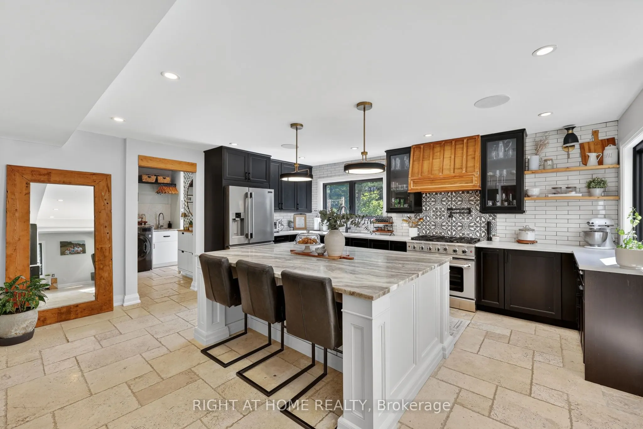 16 Woodland Heights Drive