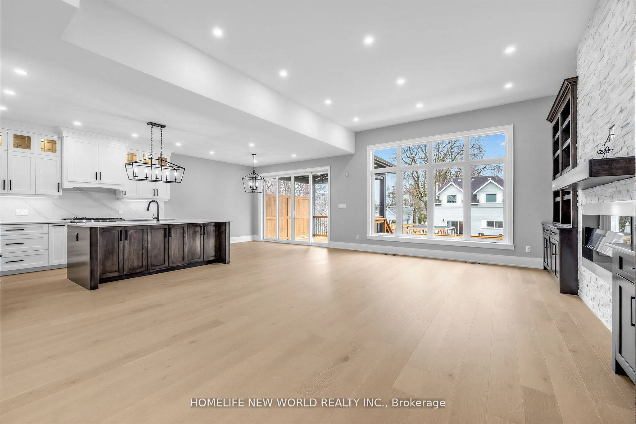 225 Sunnybrae Avenue
