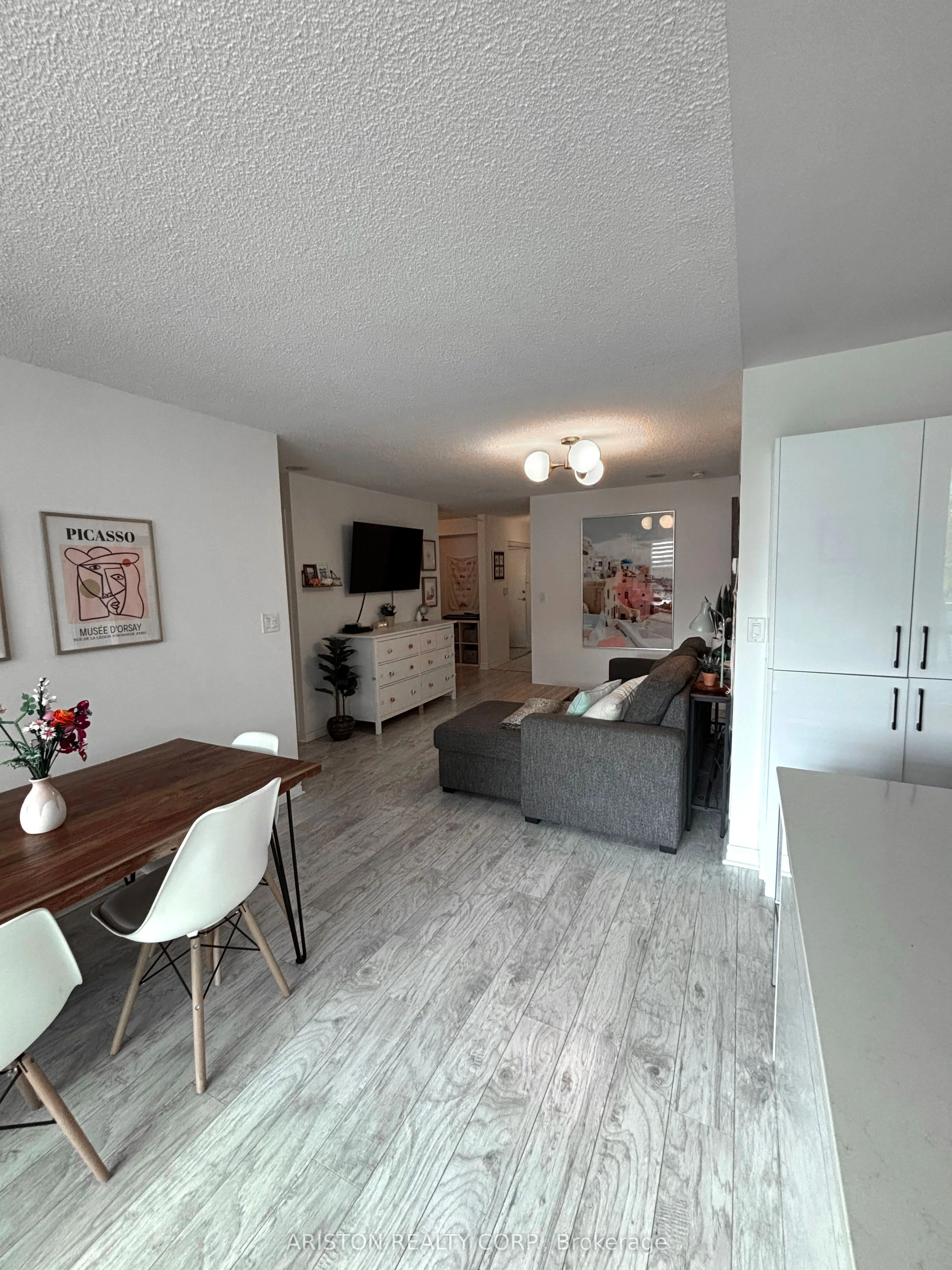 745 New Westminster Drive #409