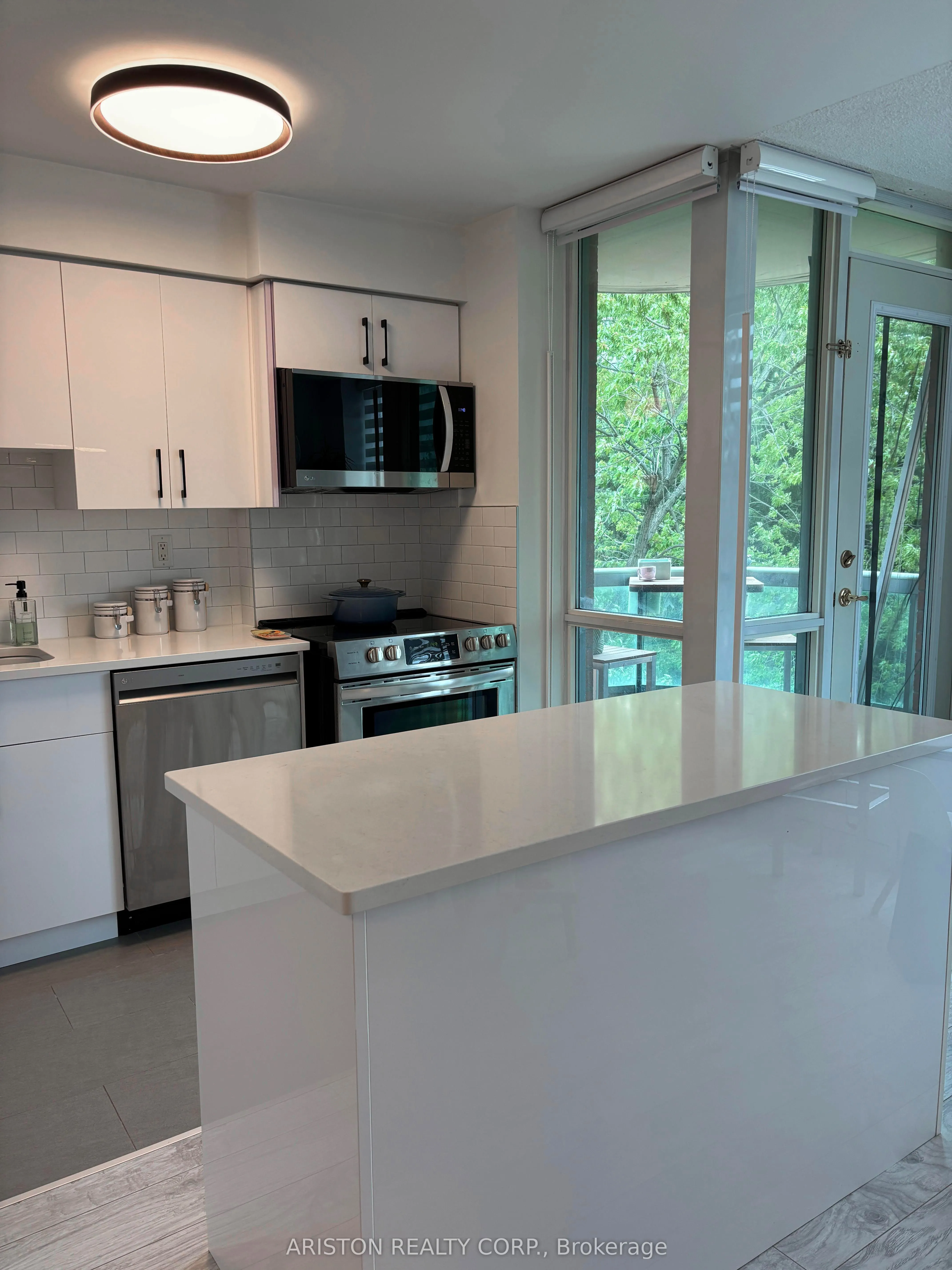 745 New Westminster Drive #409