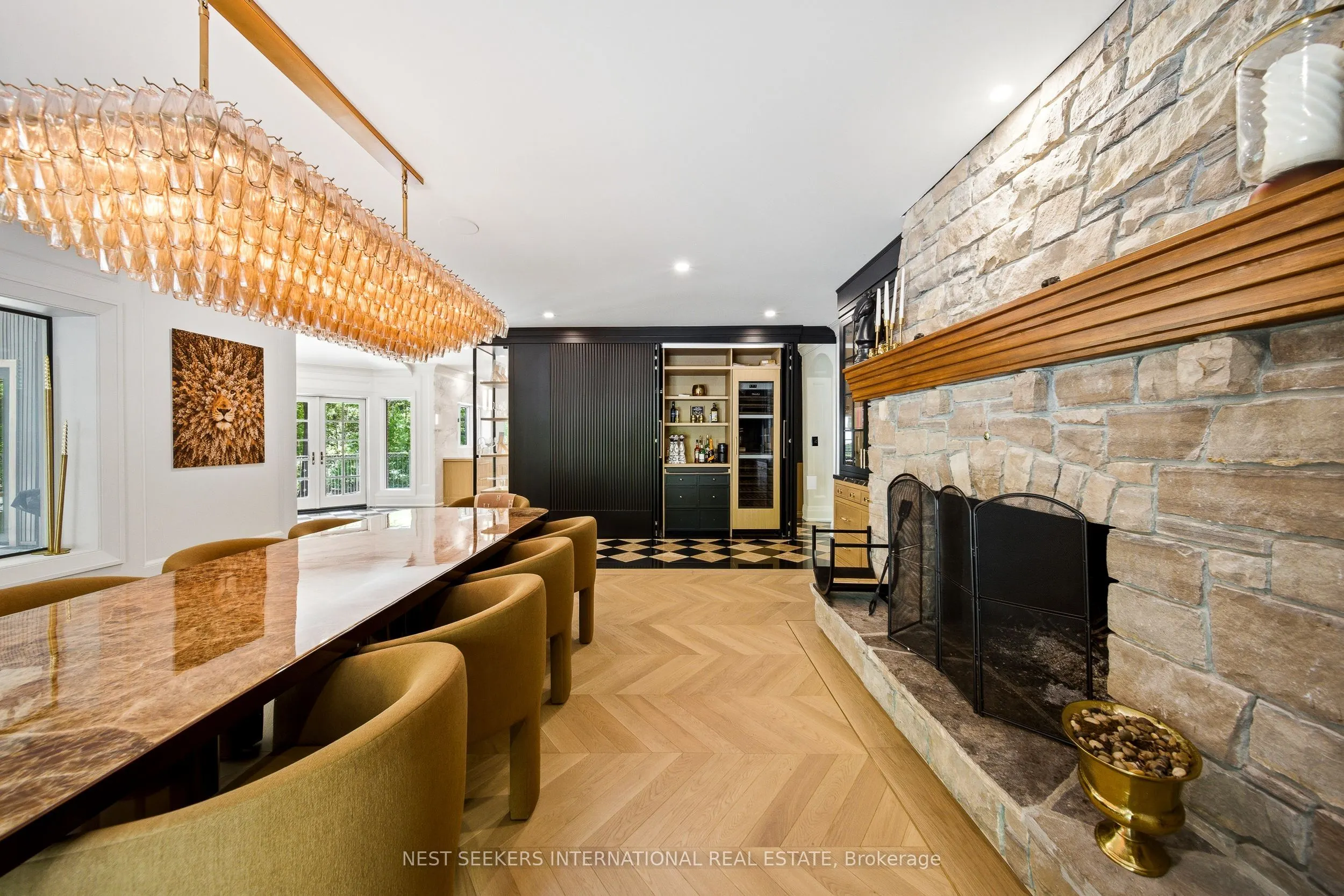35 Kingswood Drive