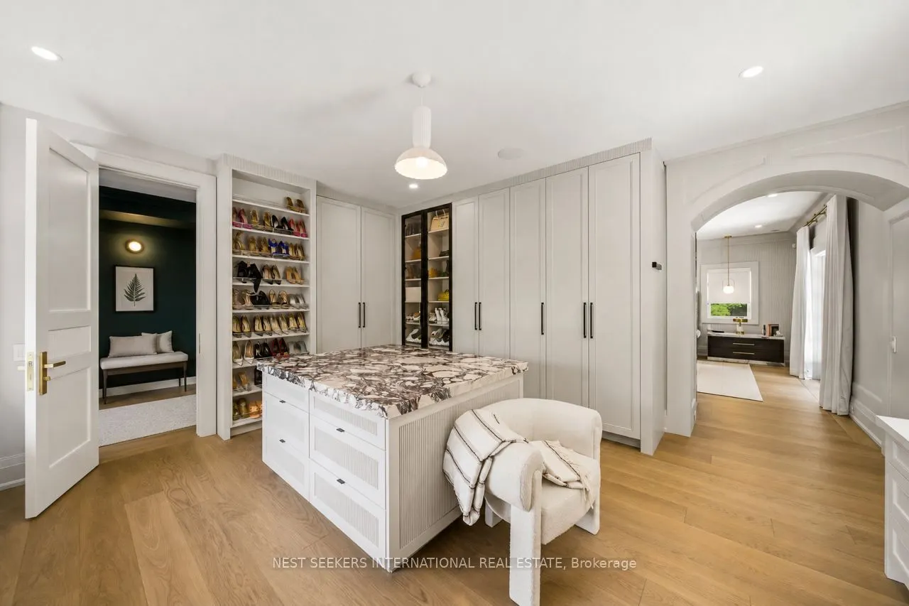 35 Kingswood Drive