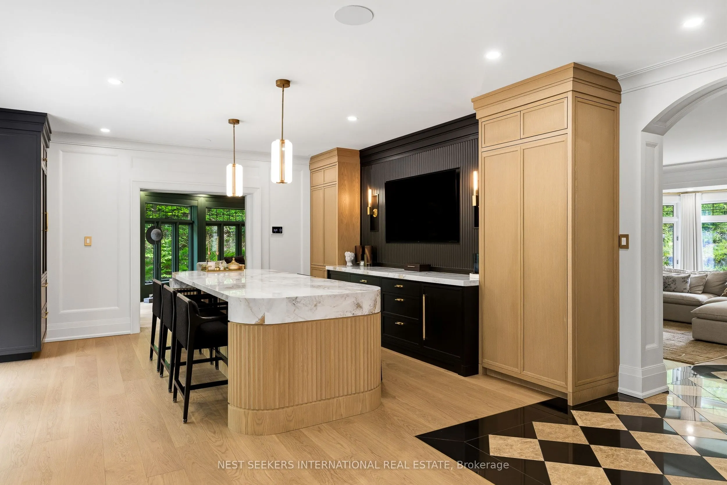 35 Kingswood Drive