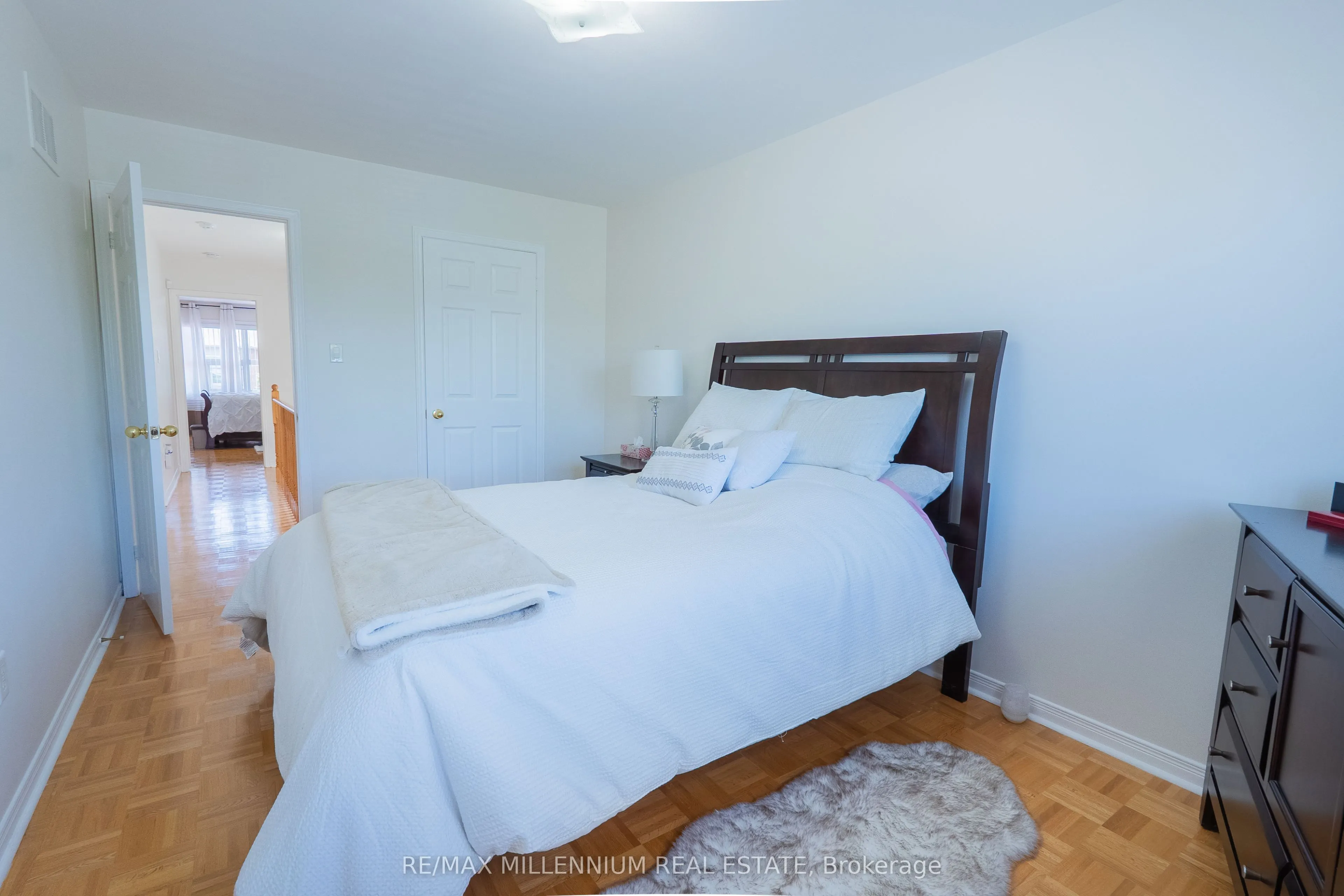 90 Ronan Crescent