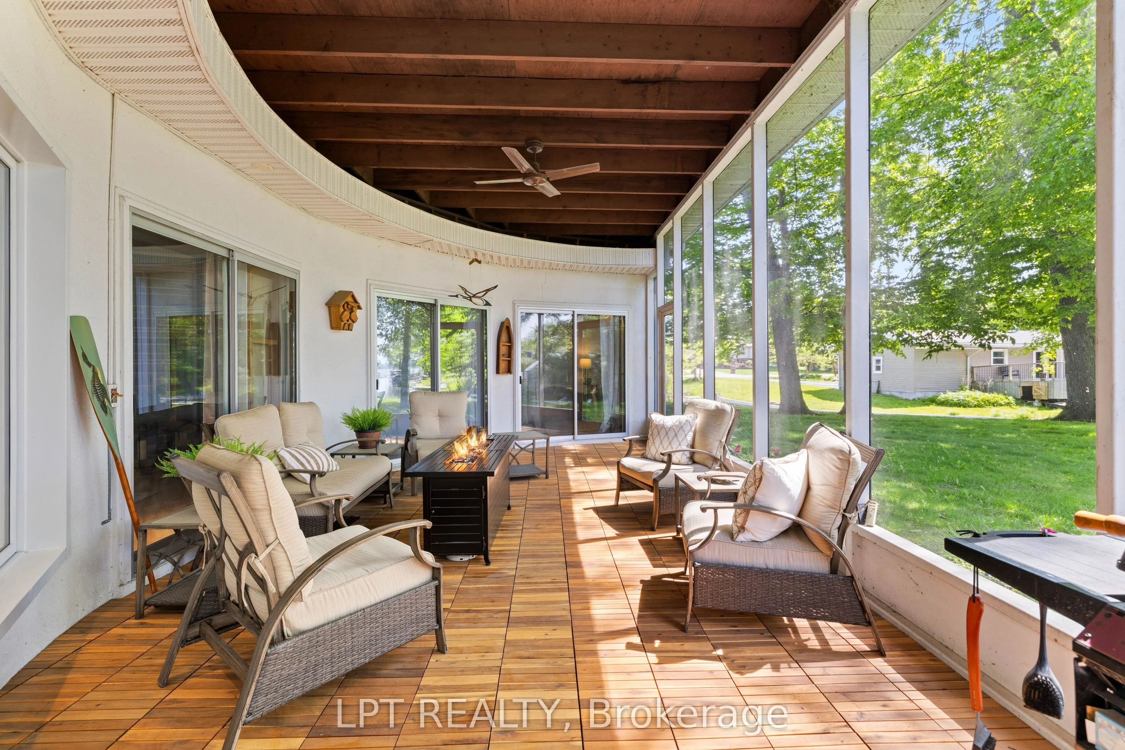 204 The Queensway S
