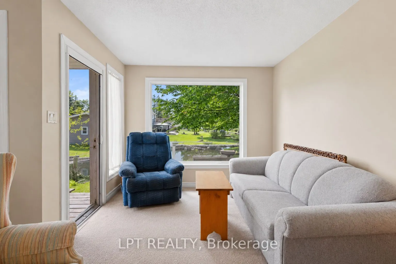 204 The Queensway S
