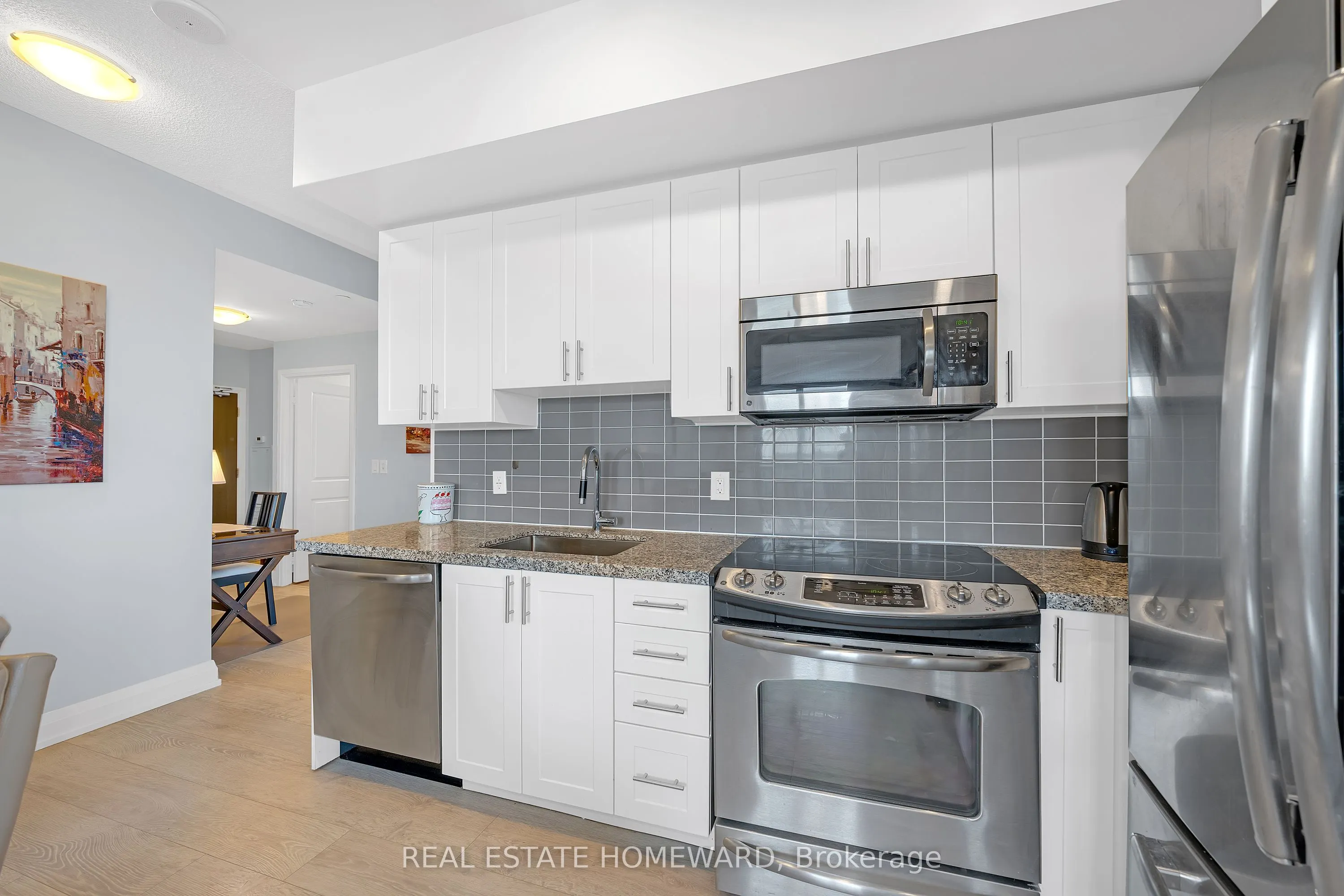 7161 Yonge Street #1525