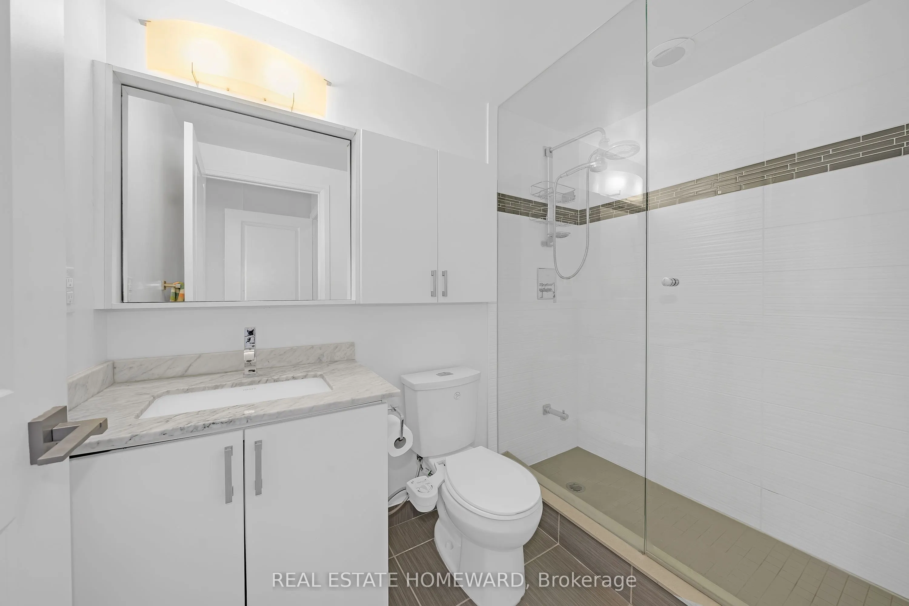 7161 Yonge Street #1525