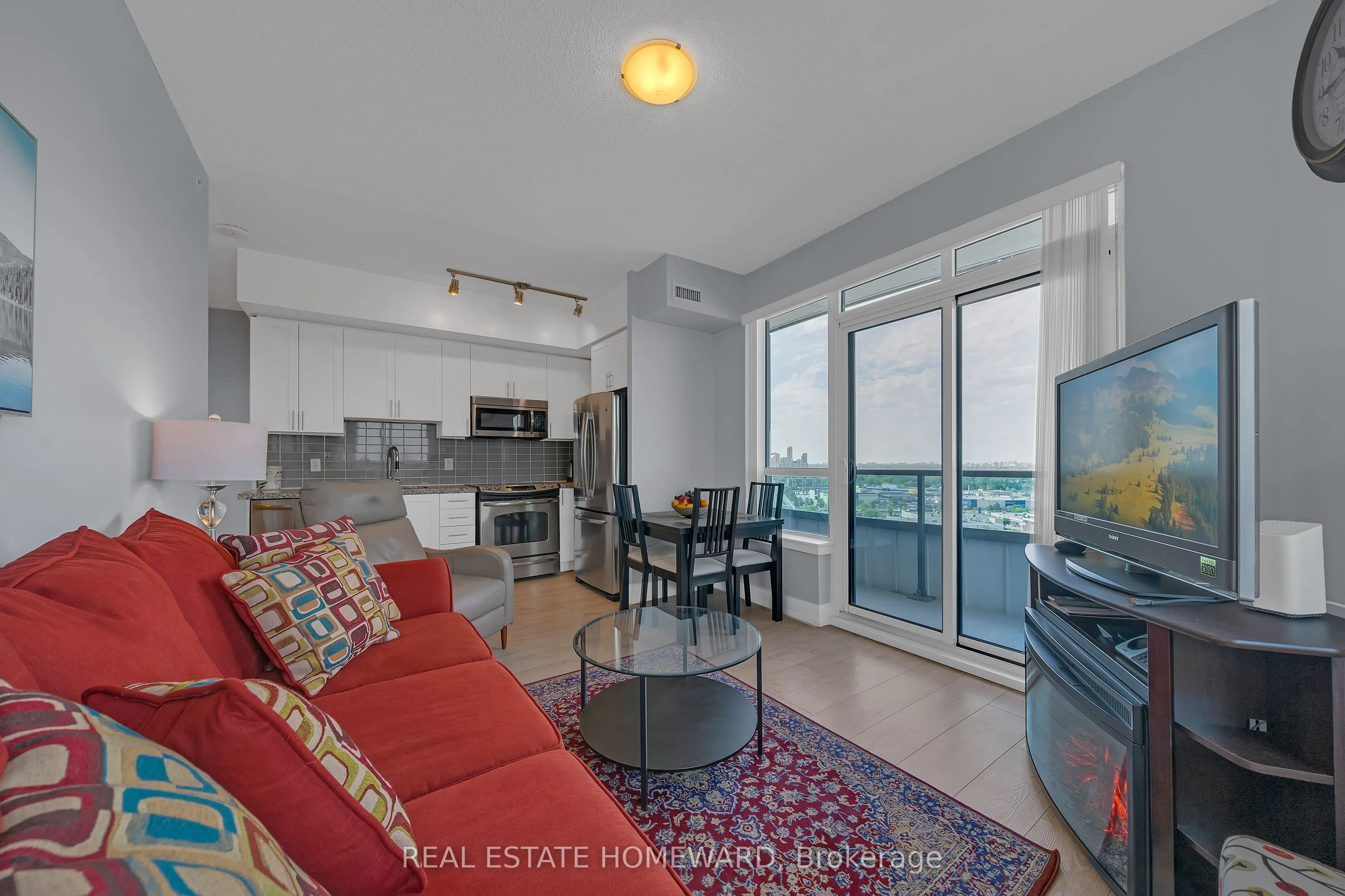 7161 Yonge Street #1525