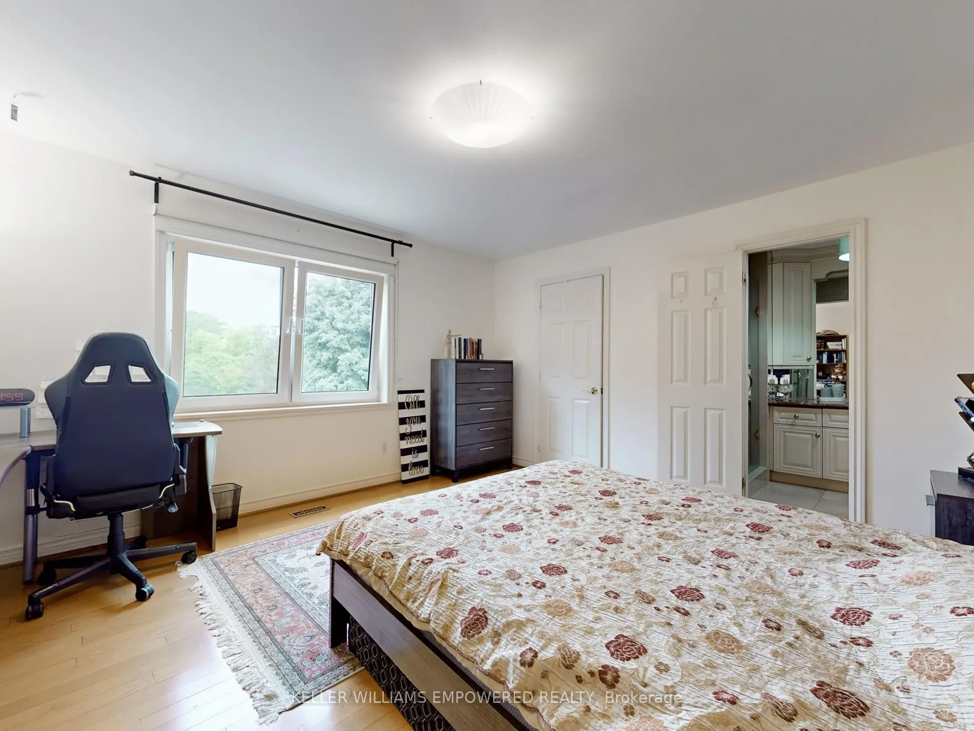 788 Woodland Acres Crescent