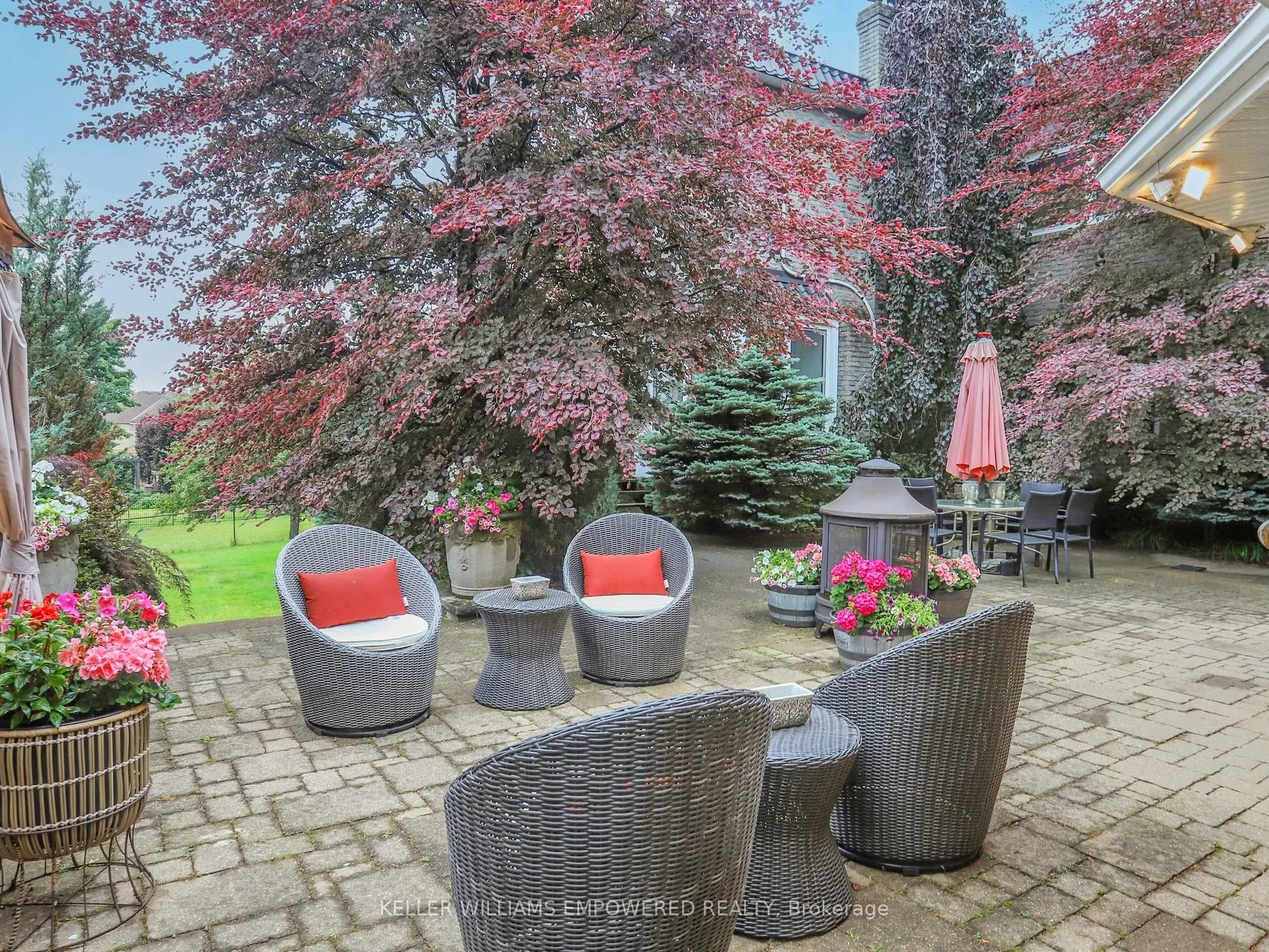 788 Woodland Acres Crescent