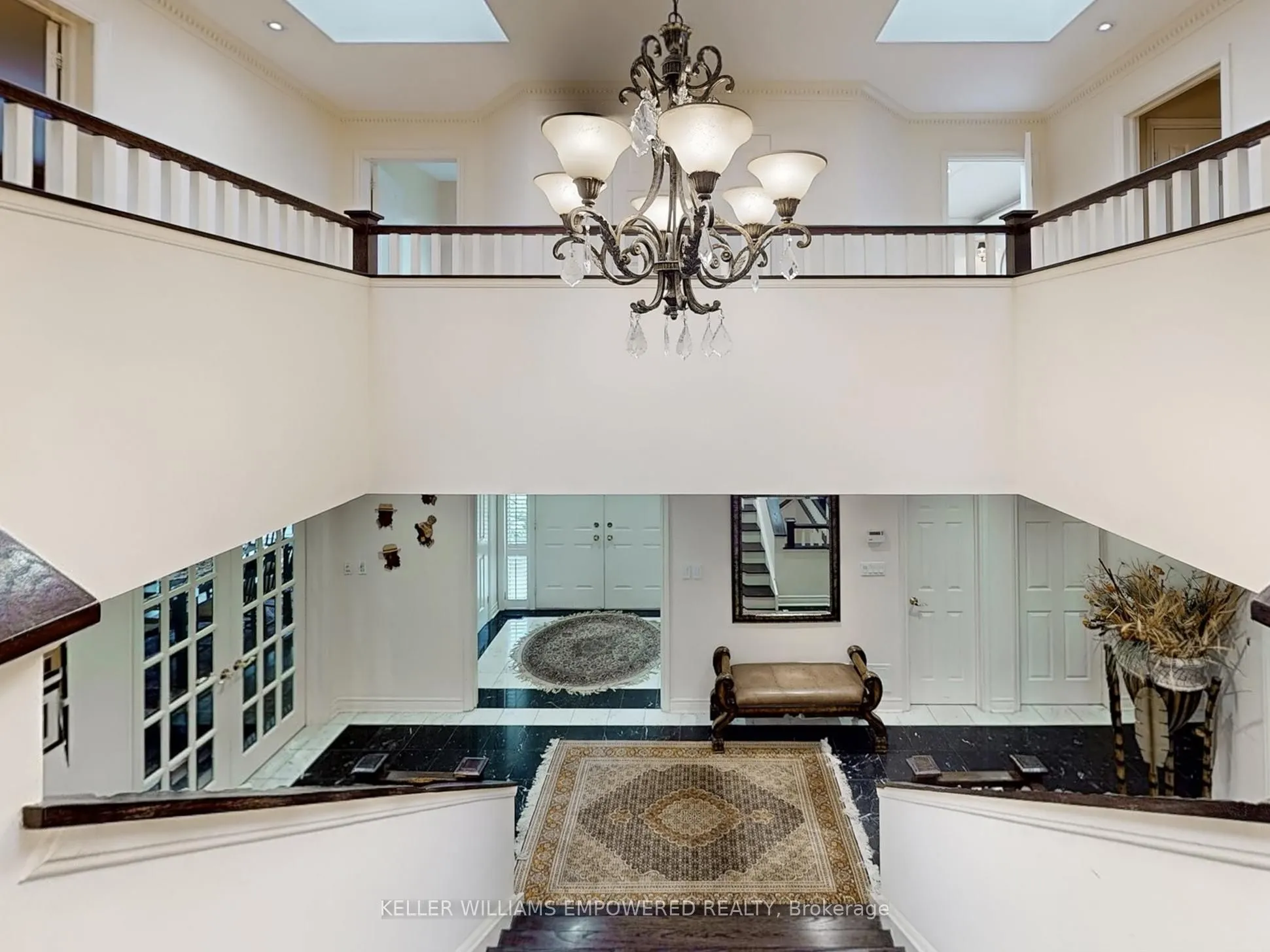788 Woodland Acres Crescent